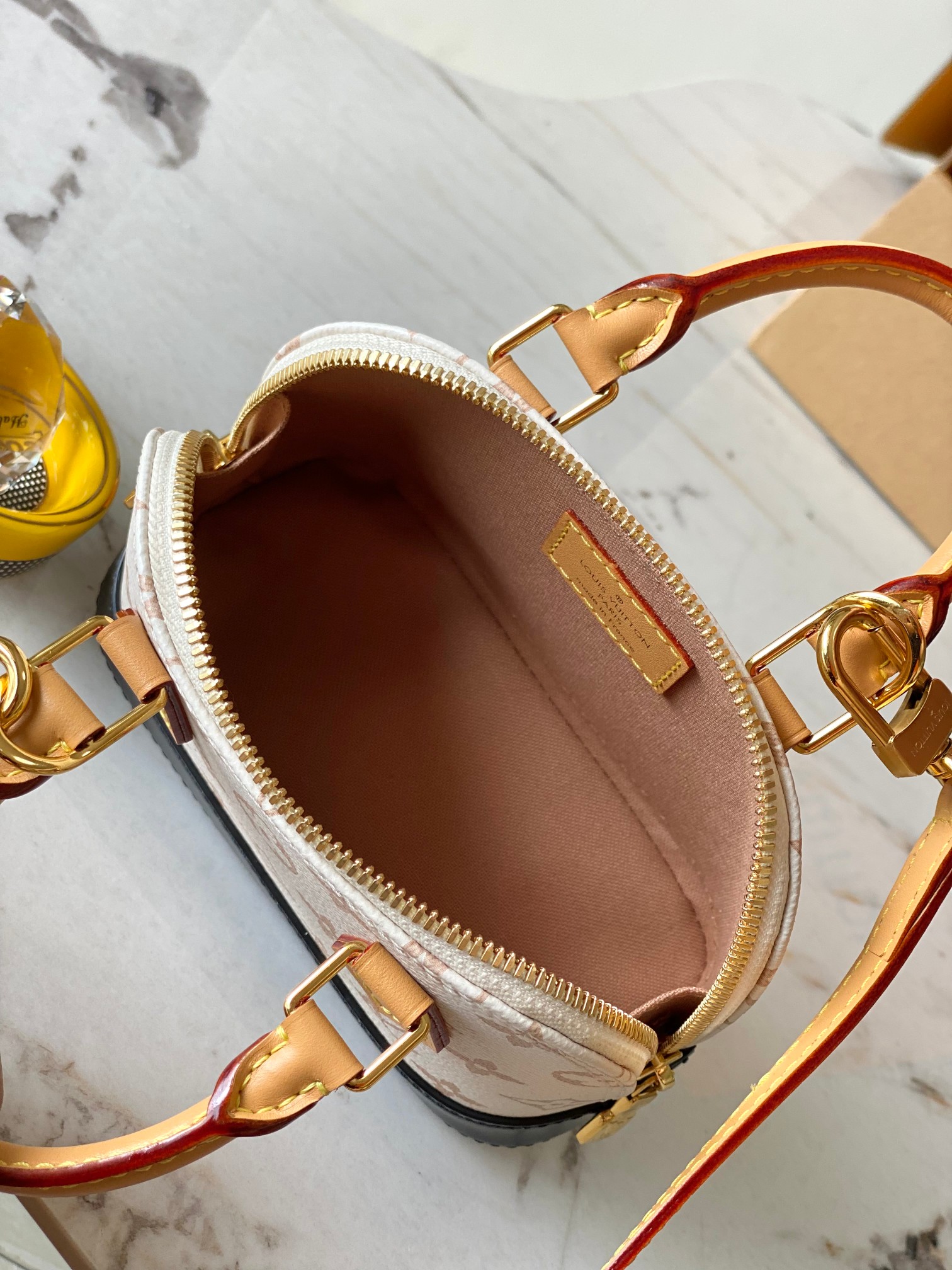 LOUIS VUITTON Alma Handbag/Top Quality M46895