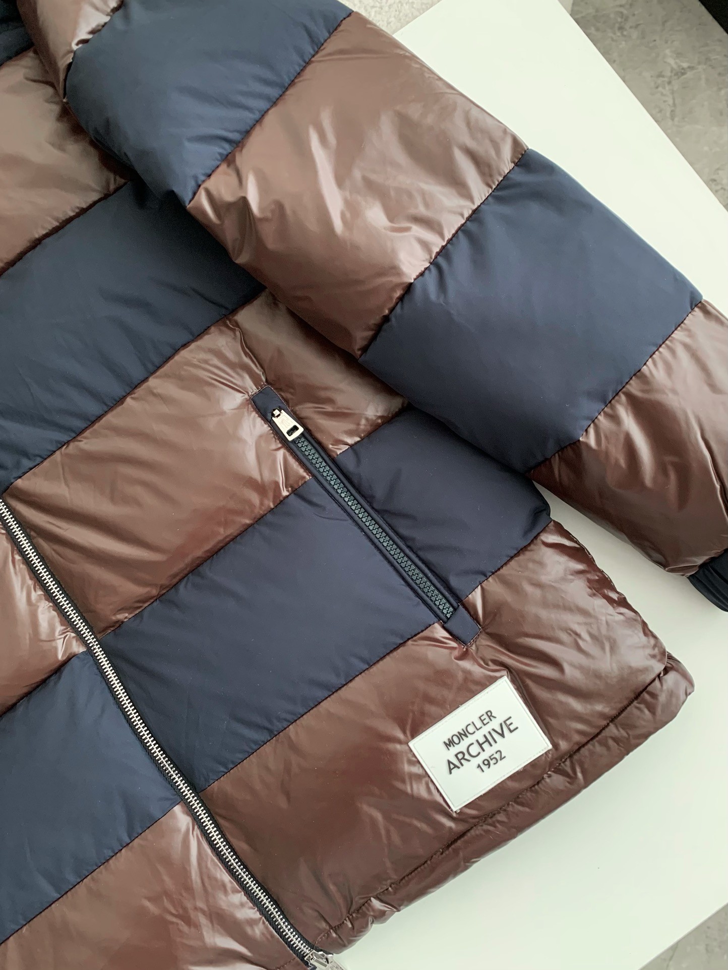 【#3713】Moncler Montbeliard down jacket