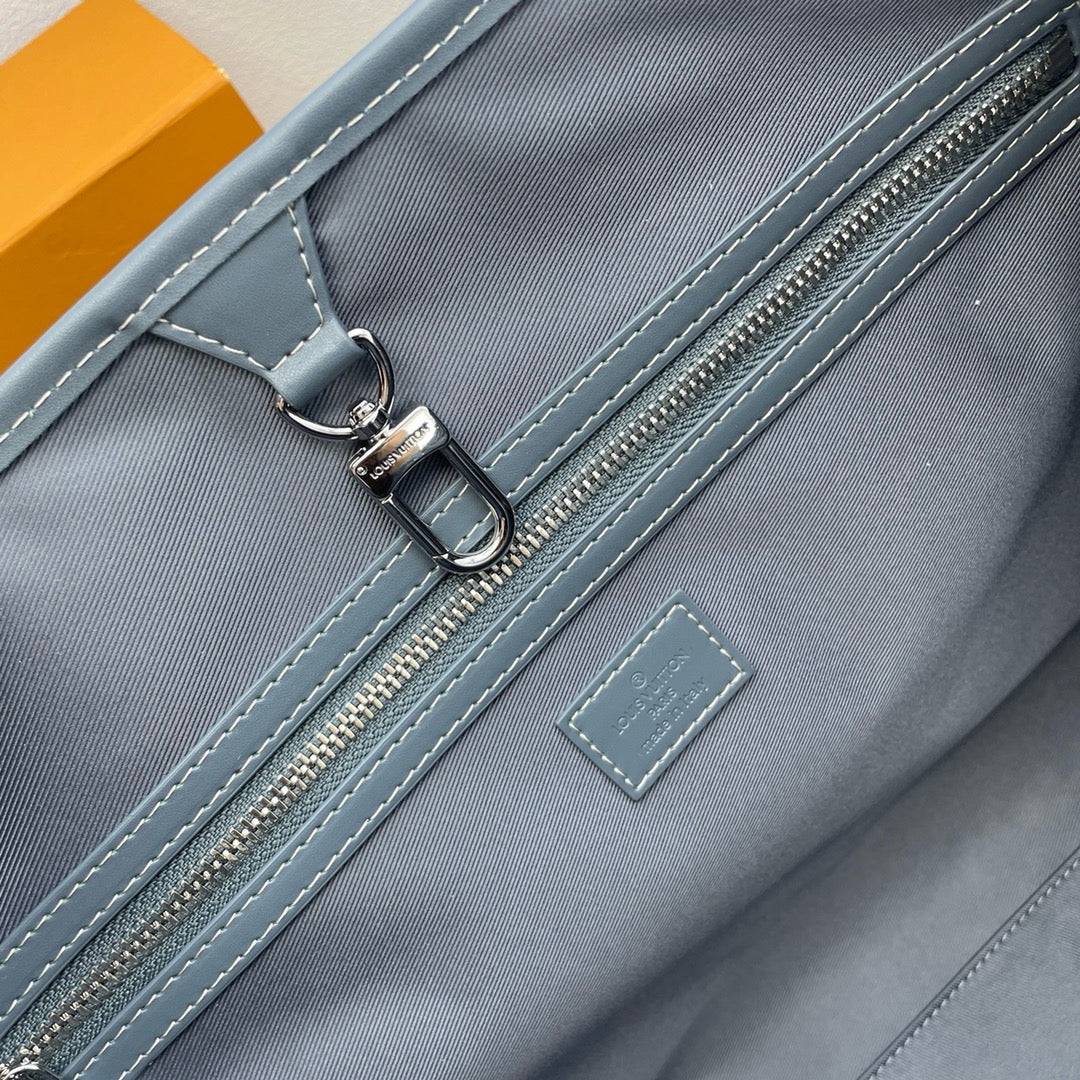 LOUIS VUITTON FW23 handbag/Top Quality M22537