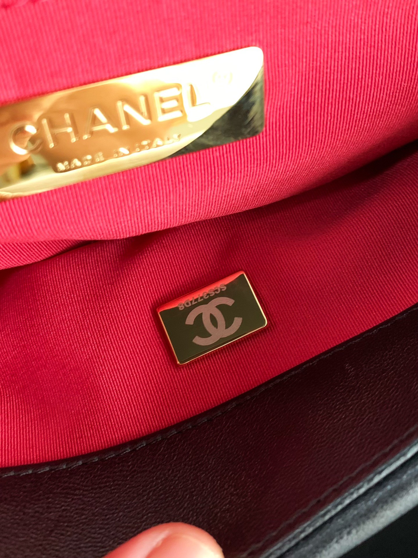 Chanel handbag AS11611