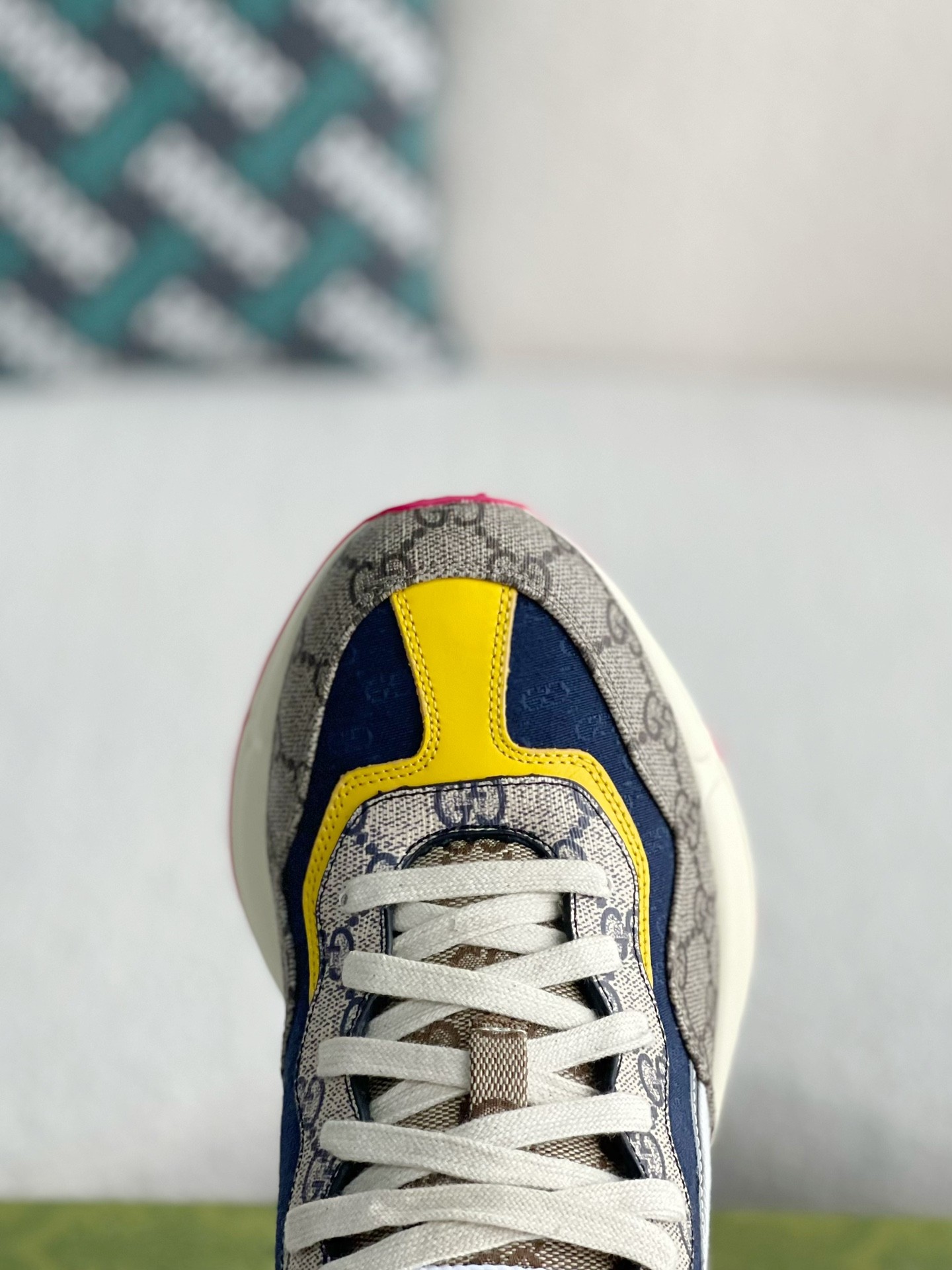 Gucci Retro Clunky Sneaker