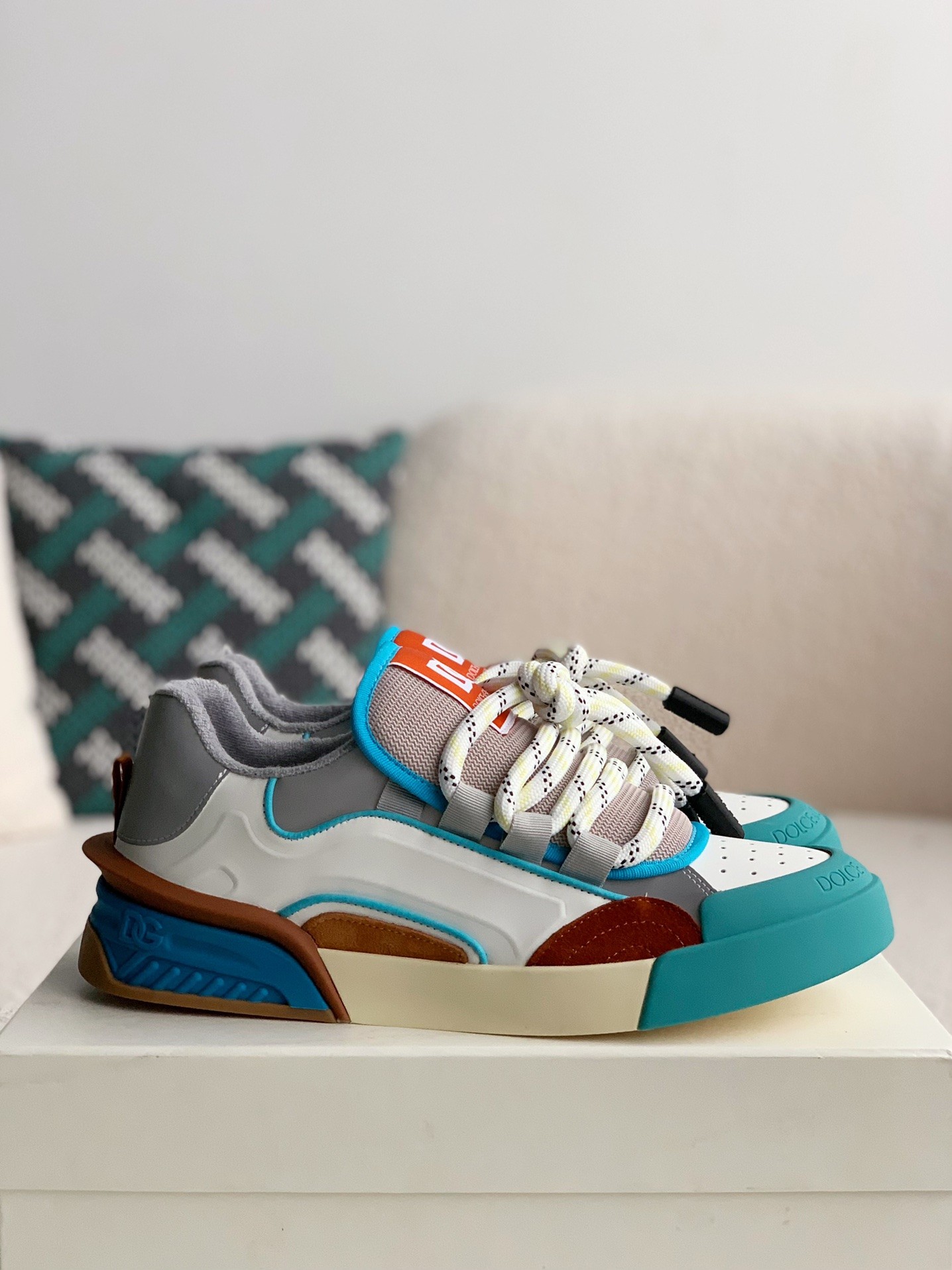 【#2084】Dolce&Gabbana Sneakers