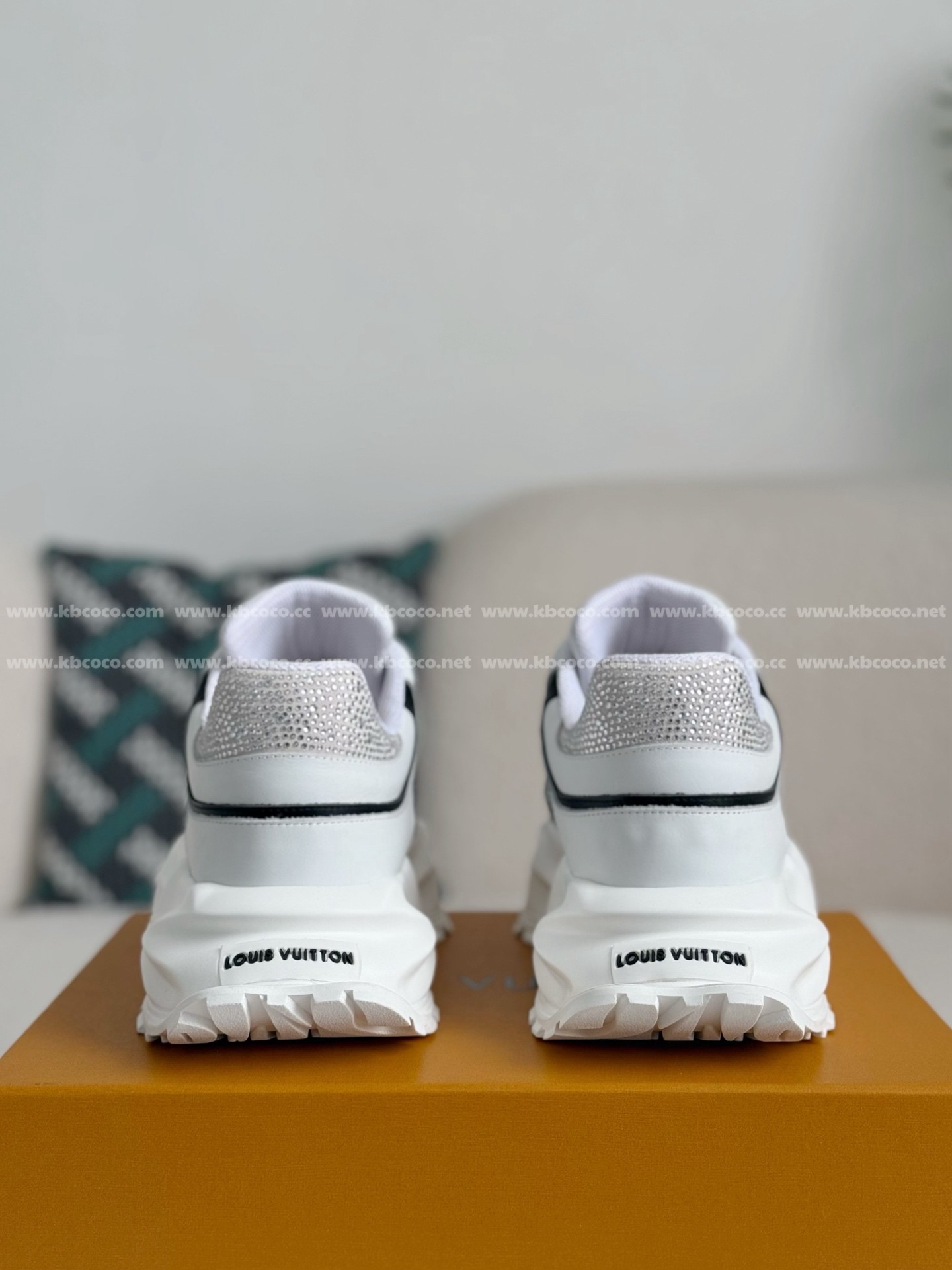 【#5076】 LOUIS VUITTON CASUAL SPORTS SHOES