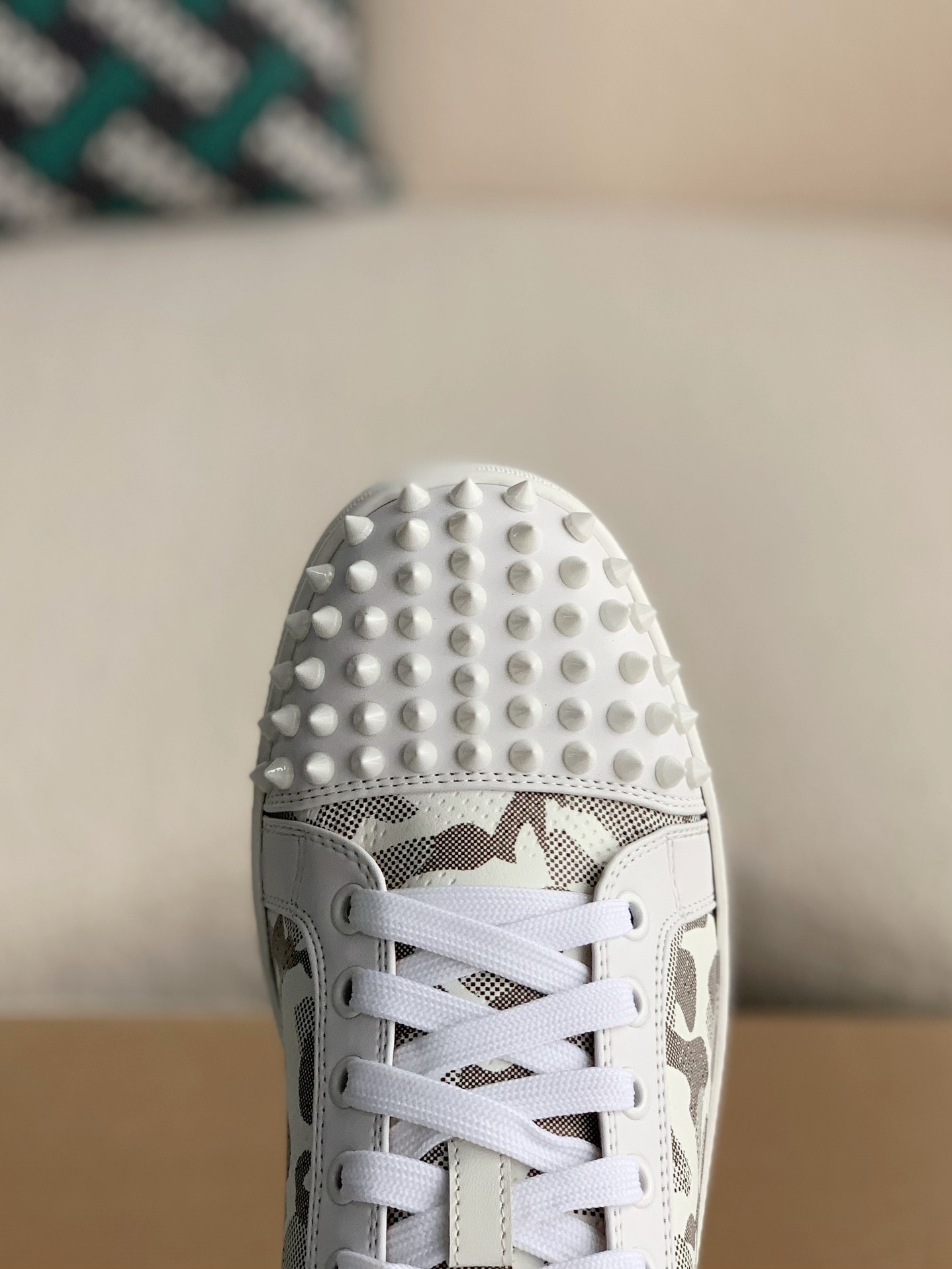 【#2261】Christian Louboutin Sneakers