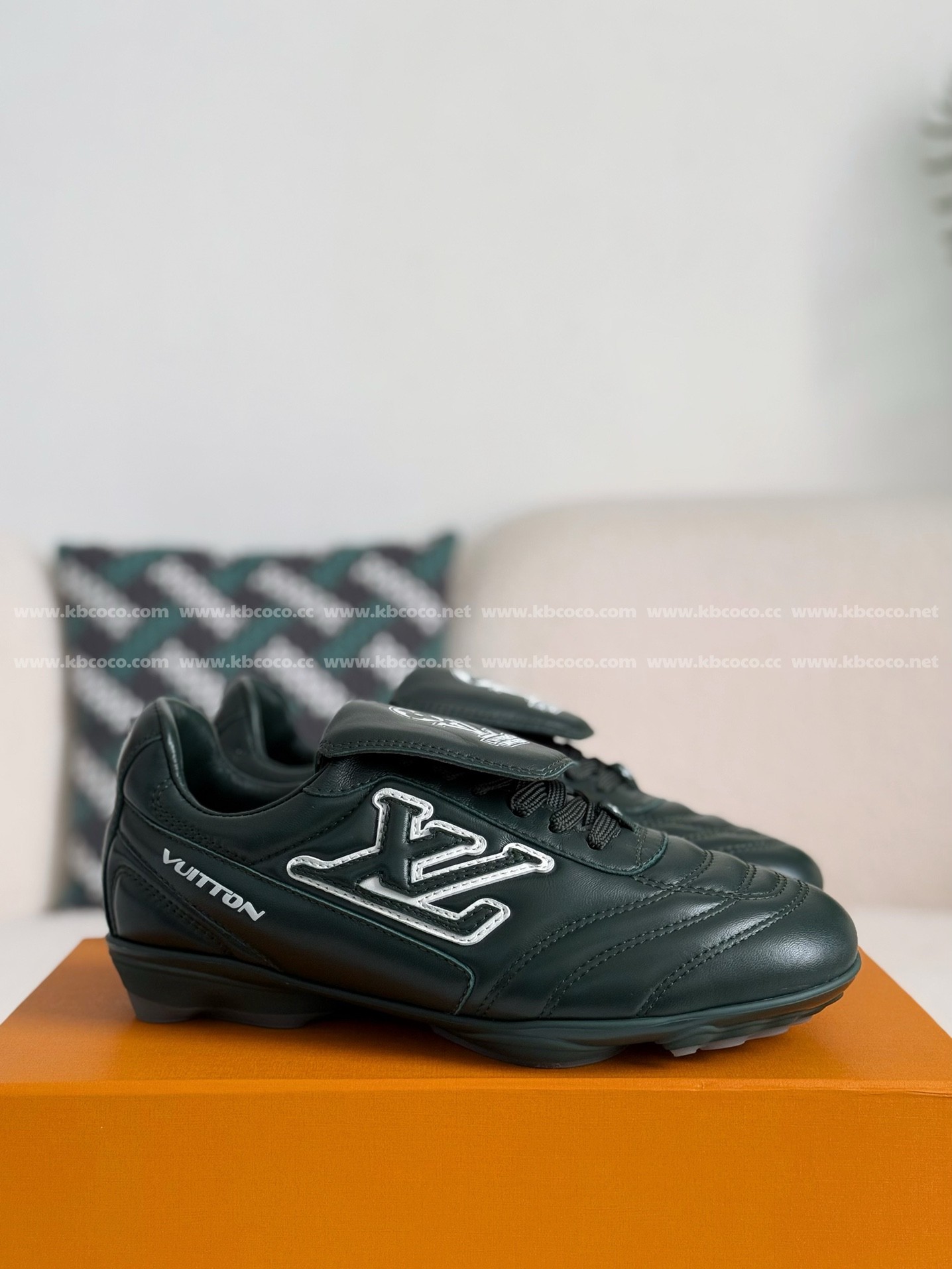【#4247】LV Footprint Soccer Sneaker