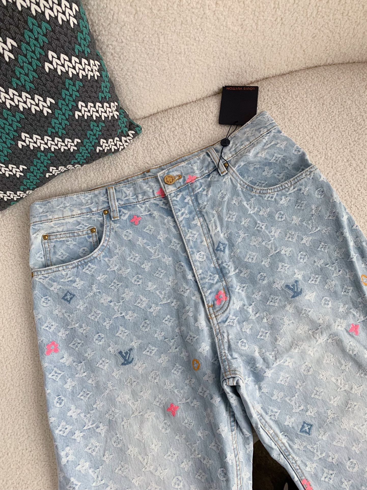 Louis Vuitton Costumes