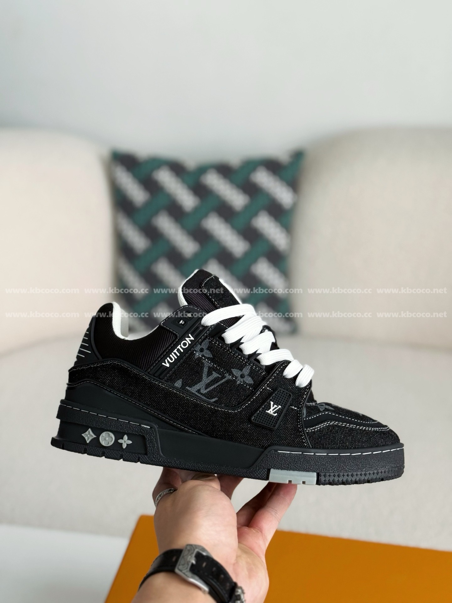 【#4635】 LOUIS VUITTON TRAINER SNEAKERS