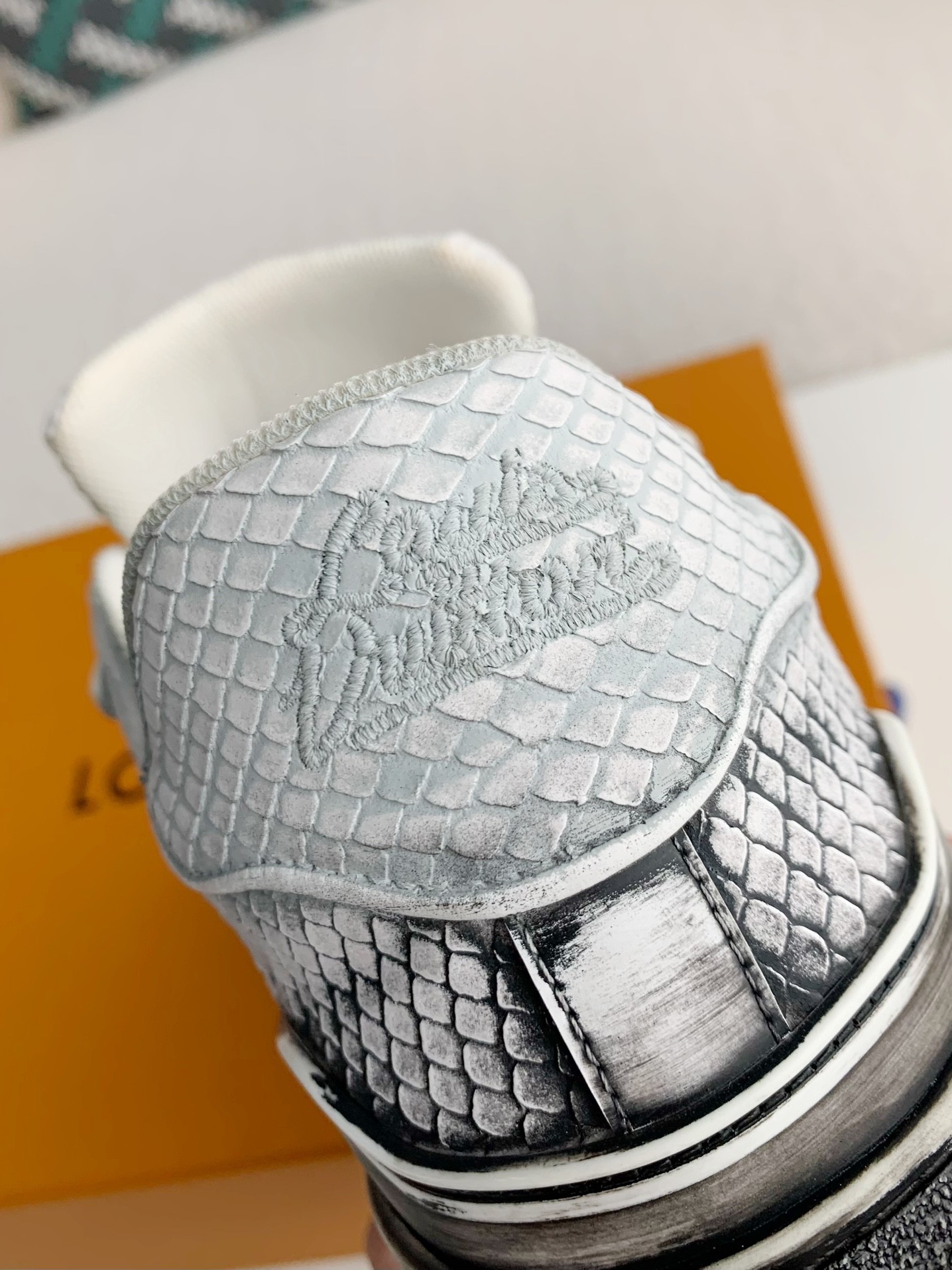 [#3315」 LOUIS VUITTON TRAINER SNEAKERS