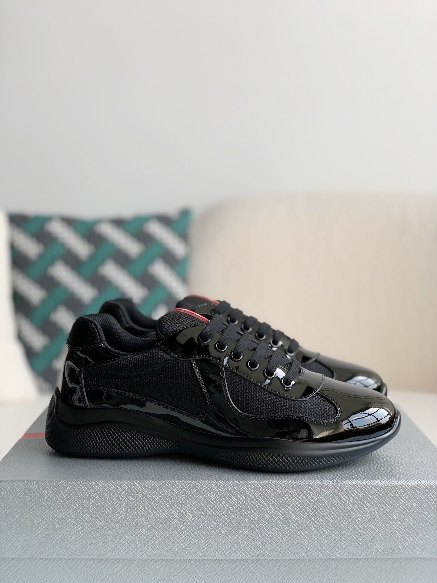 【#607】Prada Sneakers