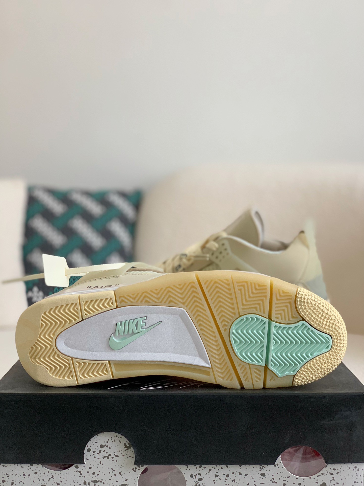 Jordan 4 Aj4 Sneakers Retro OW