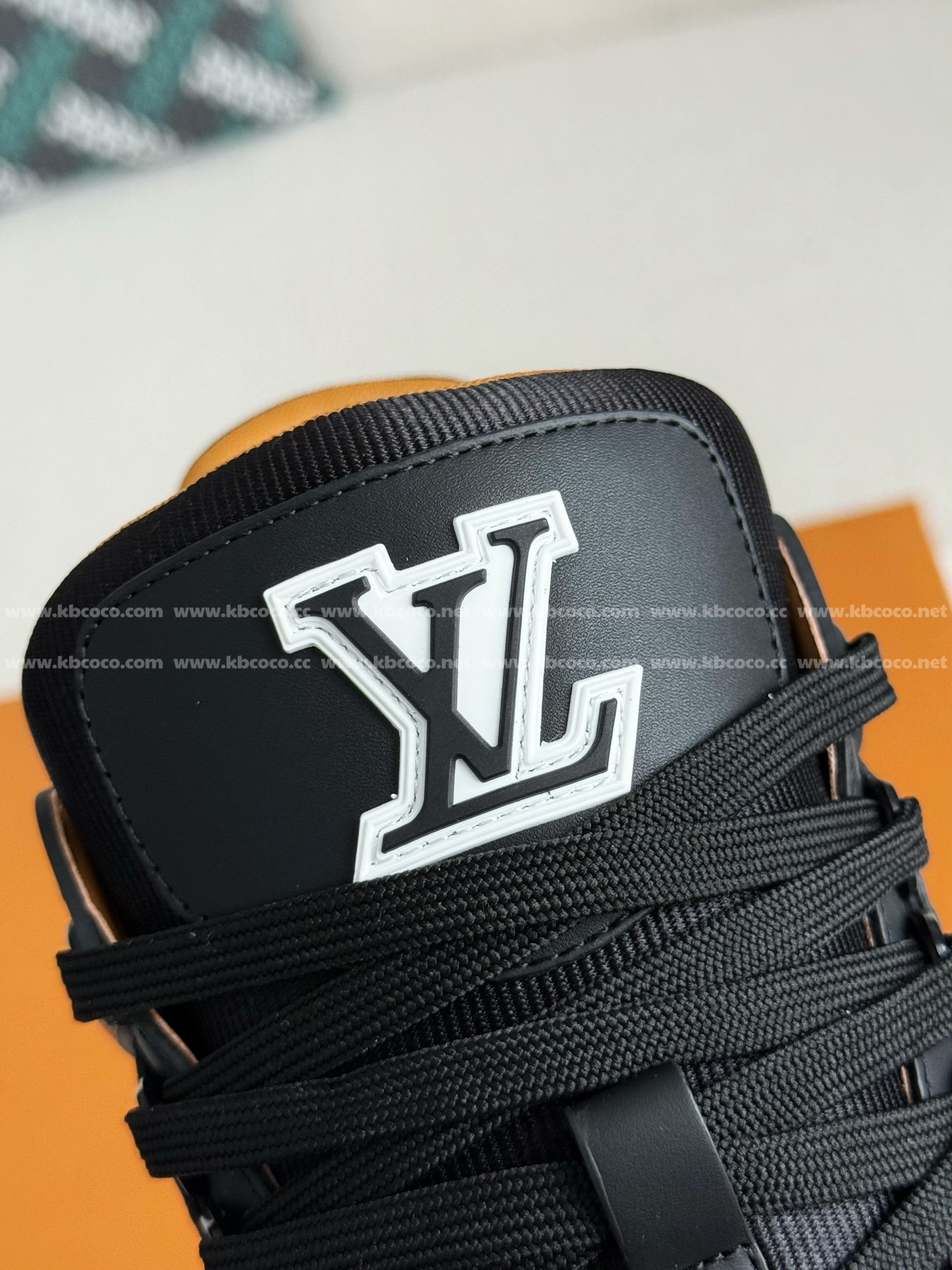 【#5441】 LOUIS VUITTON TRAINER SNEAKERS