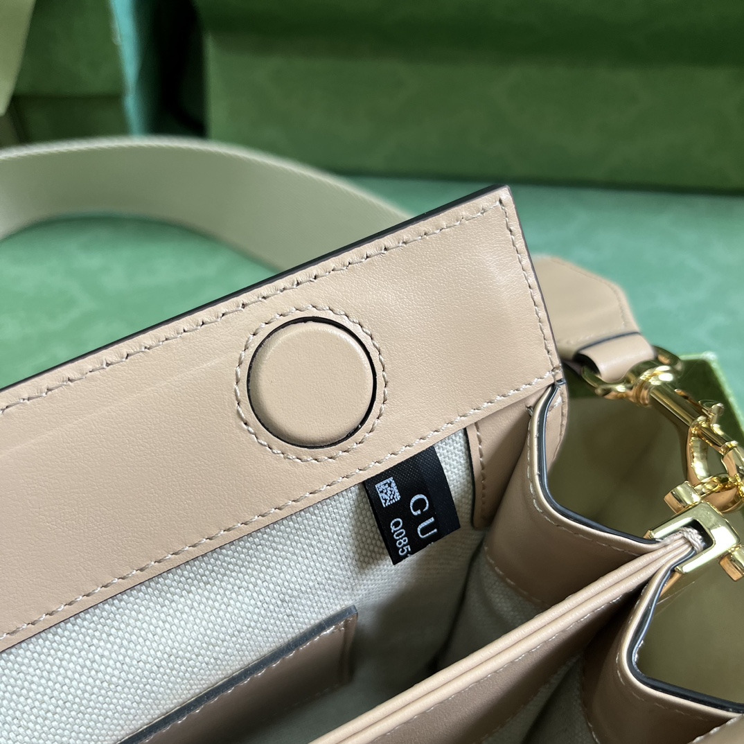 GUCCI GG matelassé single shoulder bag 702200 Top quality