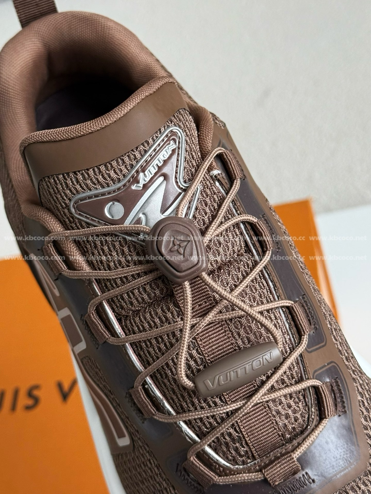 【#5228】 LOUIS VUITTON RUNNER TATIC CASUAL SHOES