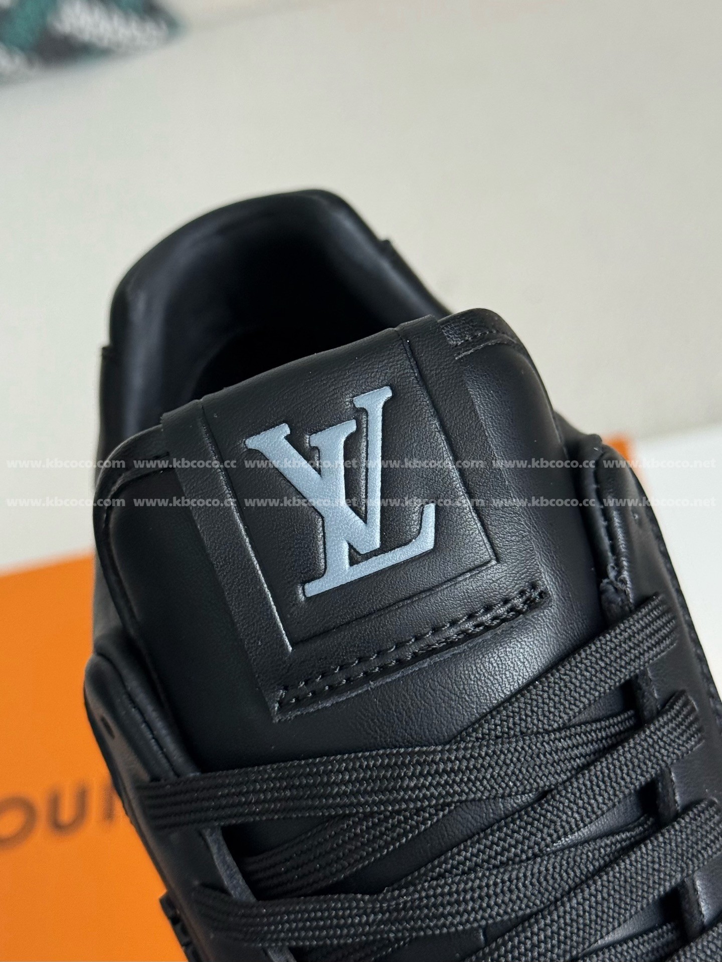 【#5478】 LOUIS VUITTON RUN AWAYCASUAL SHOES