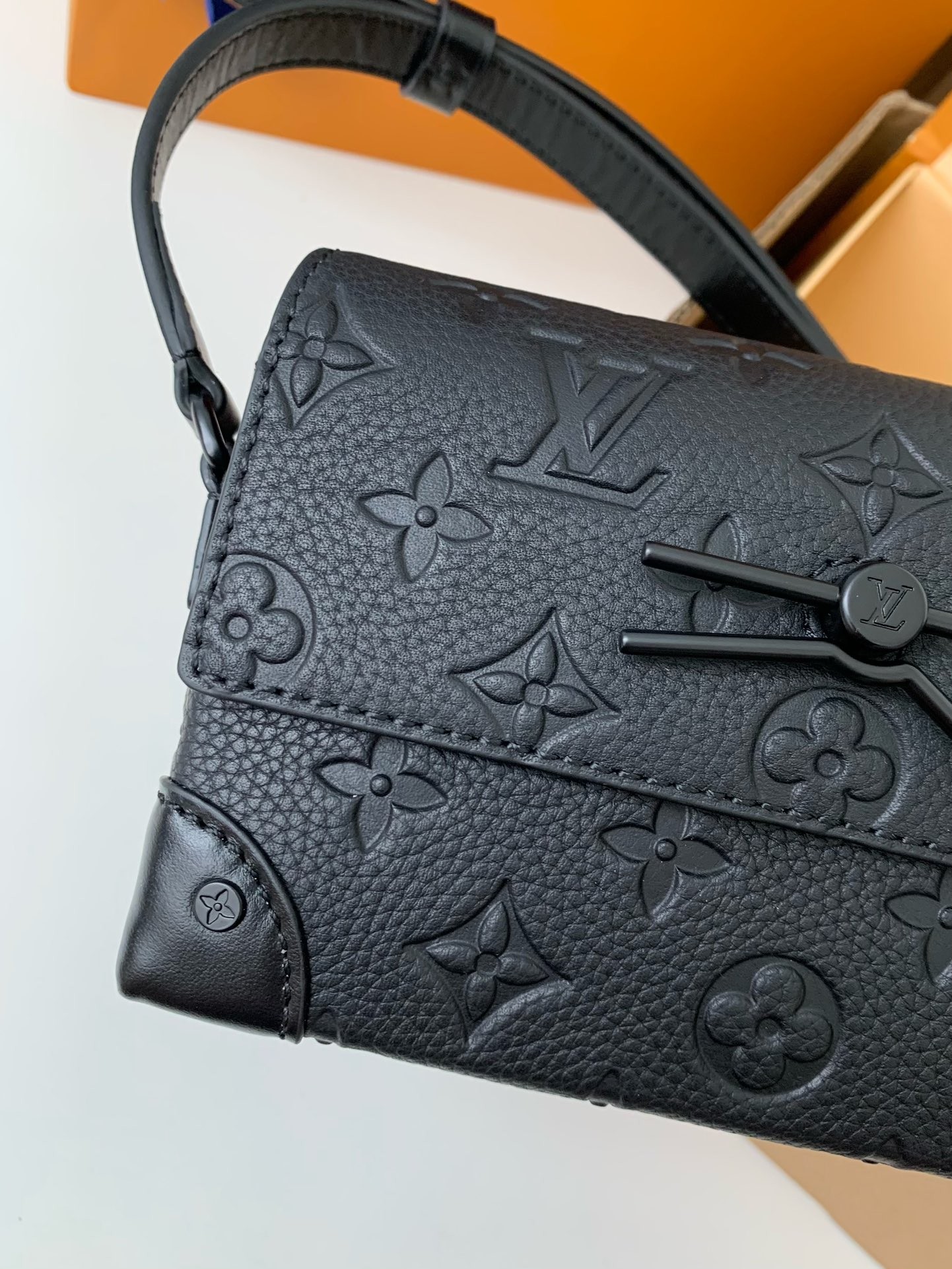 Louis Vuitton STEAMER Mini Men's Handbag M81746, Top Quality