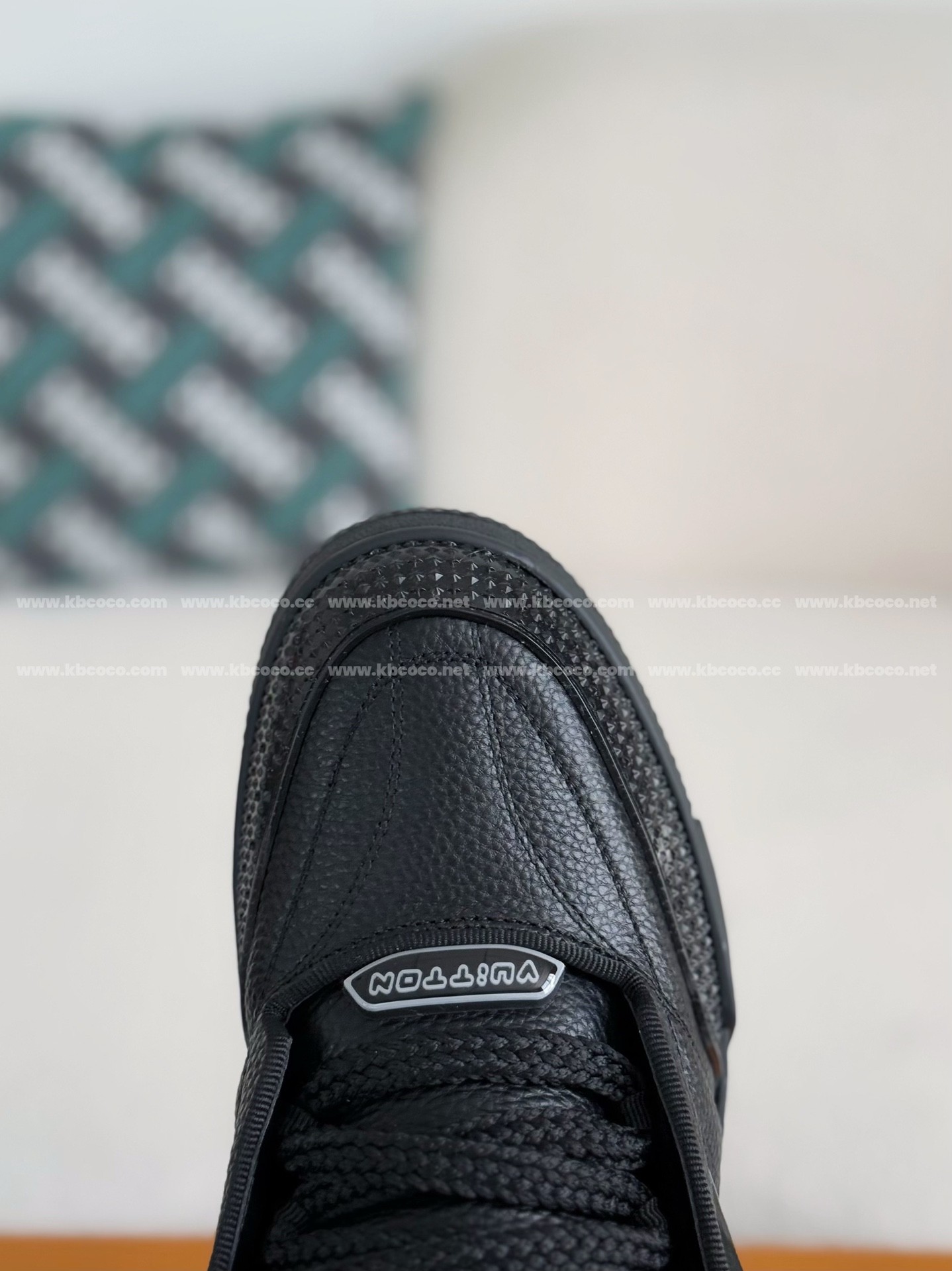 【#4015】 LOUIS VUITTON SKATE LOW-TOP SNEAKERS