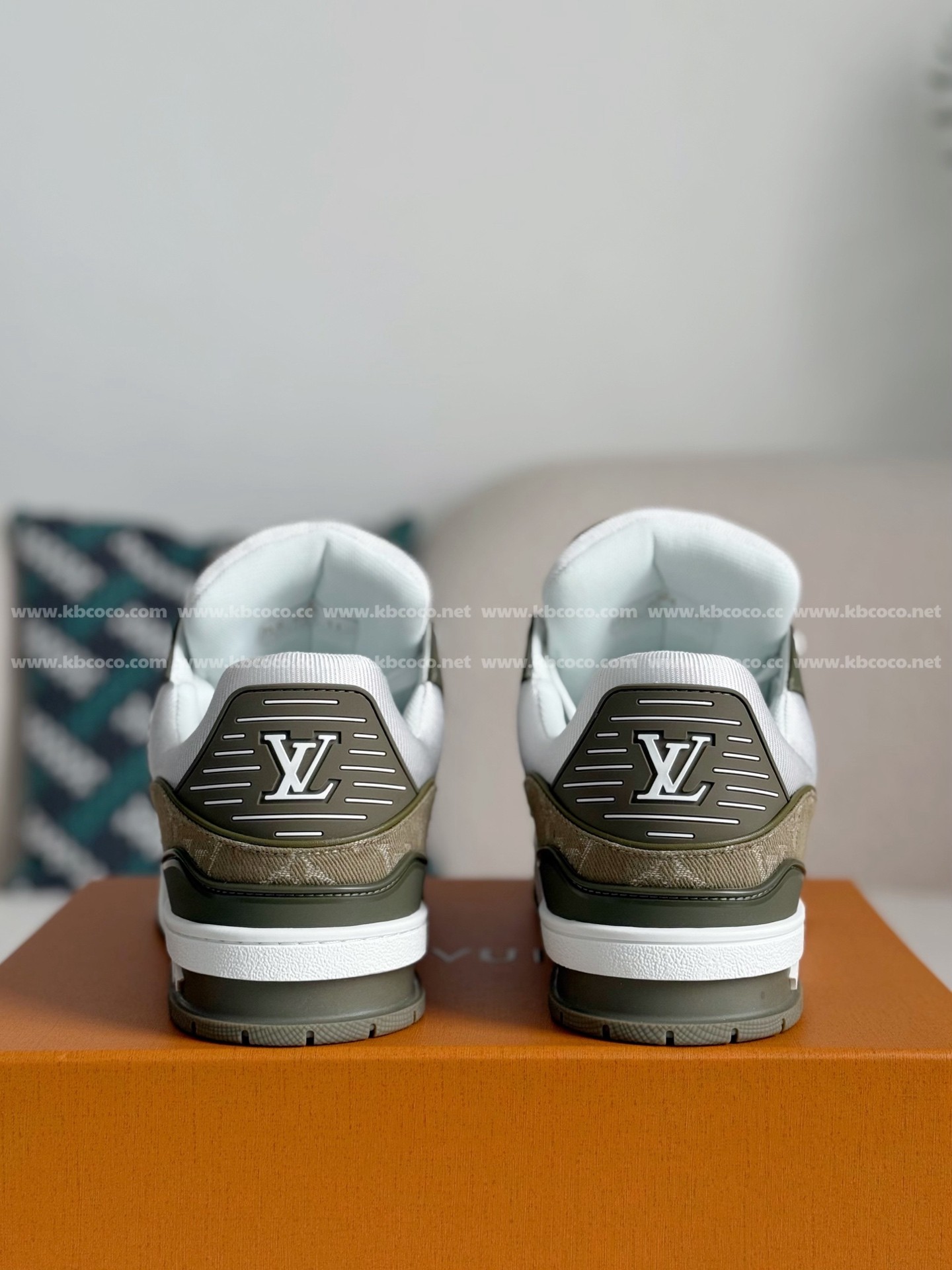 【#5443】 LOUIS VUITTON TRAINER SNEAKERS
