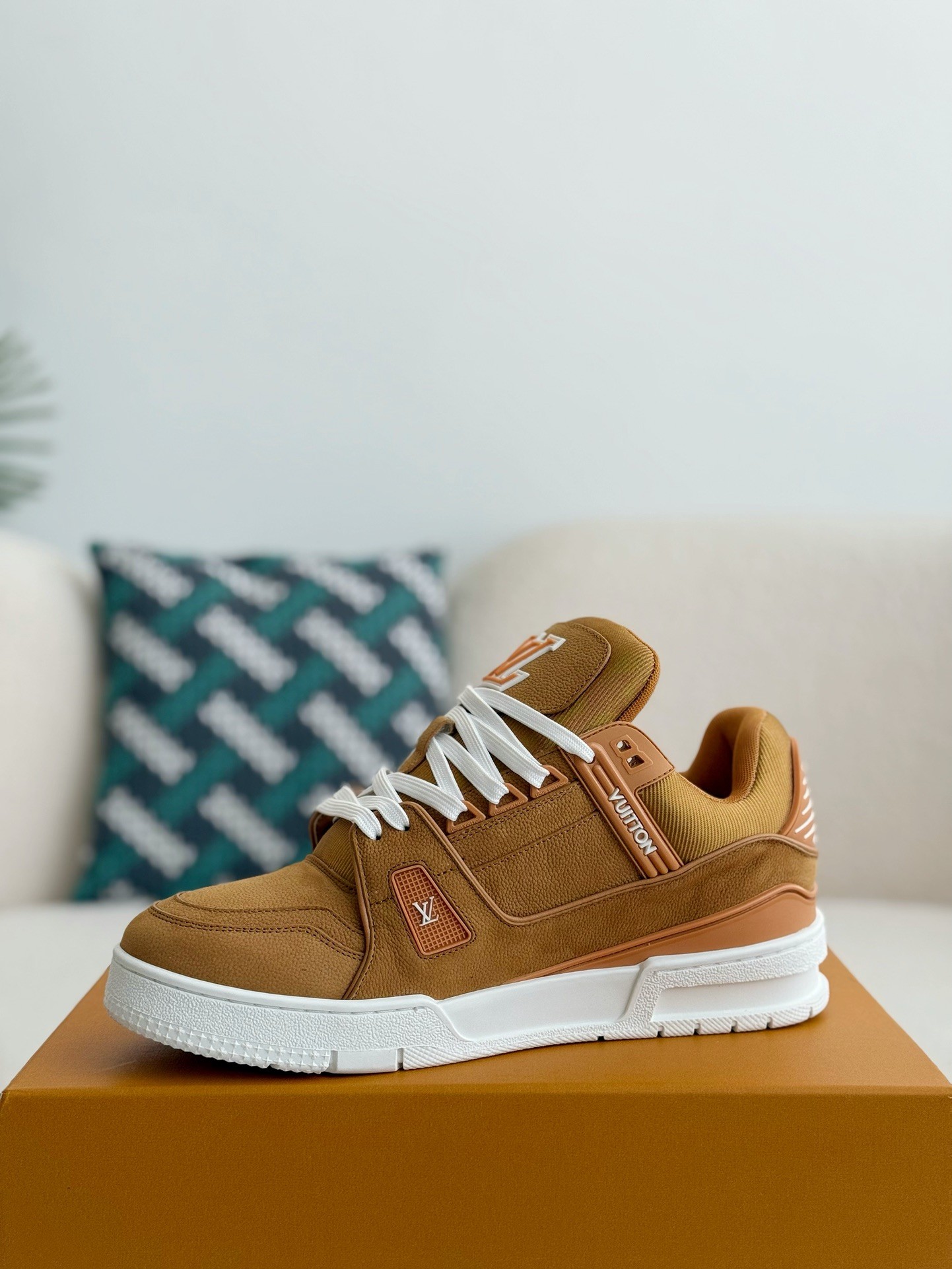 [#3756」 LOUIS VUITTON TRAINER SNEAKERS
