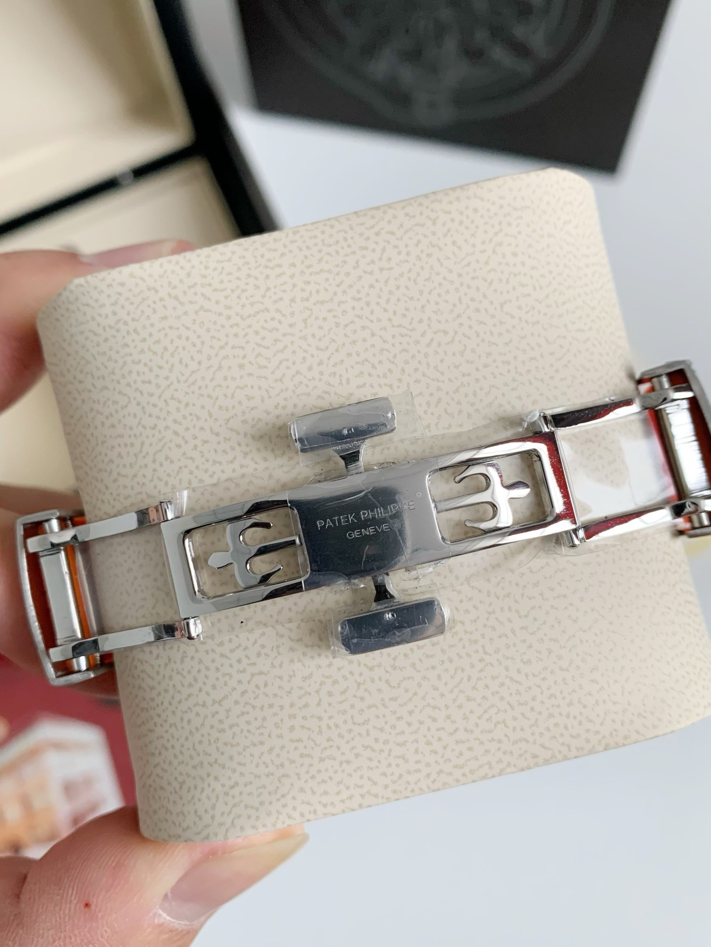 【#3909】 PATEK PHILIPPE AQUANAUTSeries 120-meter waterproof wristwatch，42.2mm