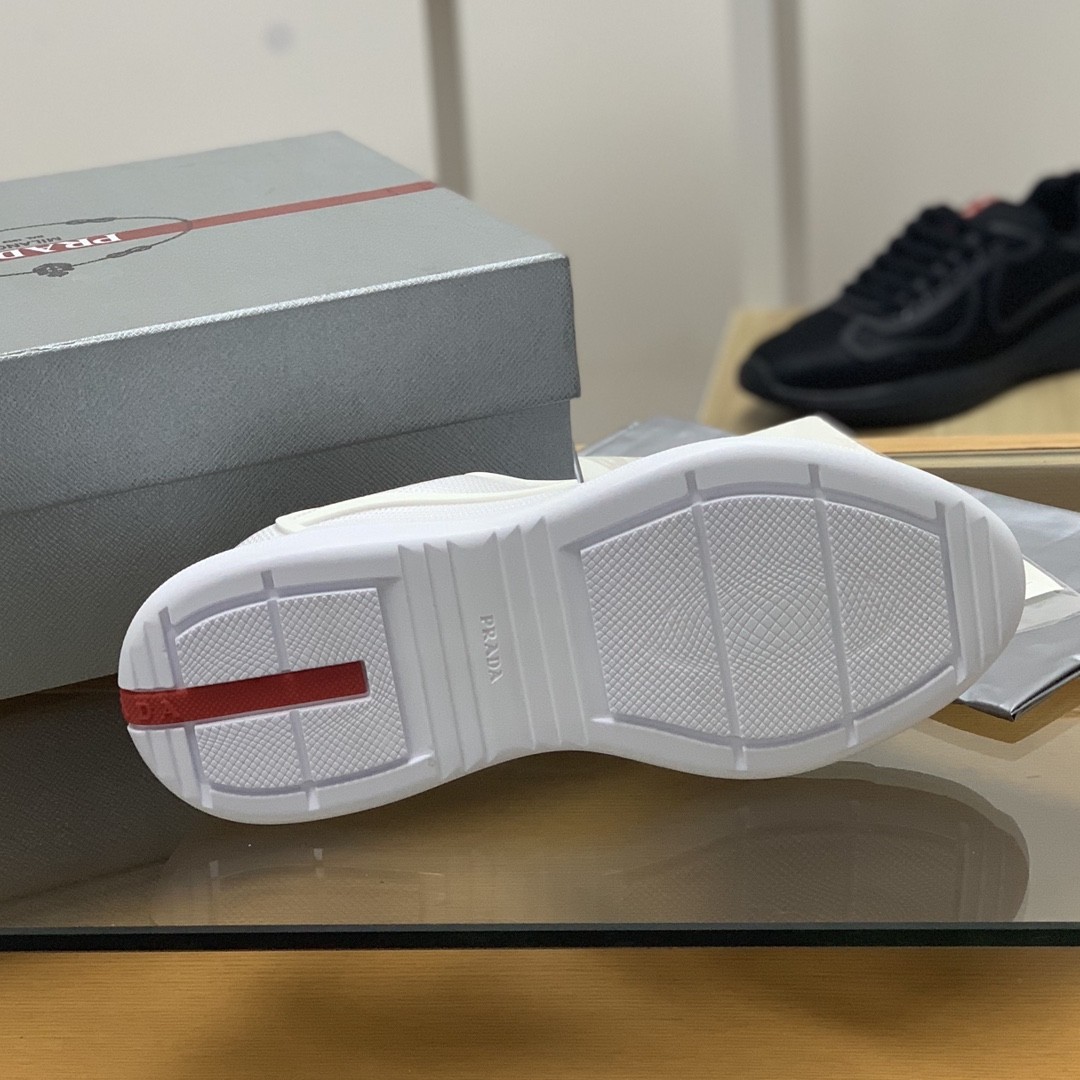 【#627】 Prada Sneakers