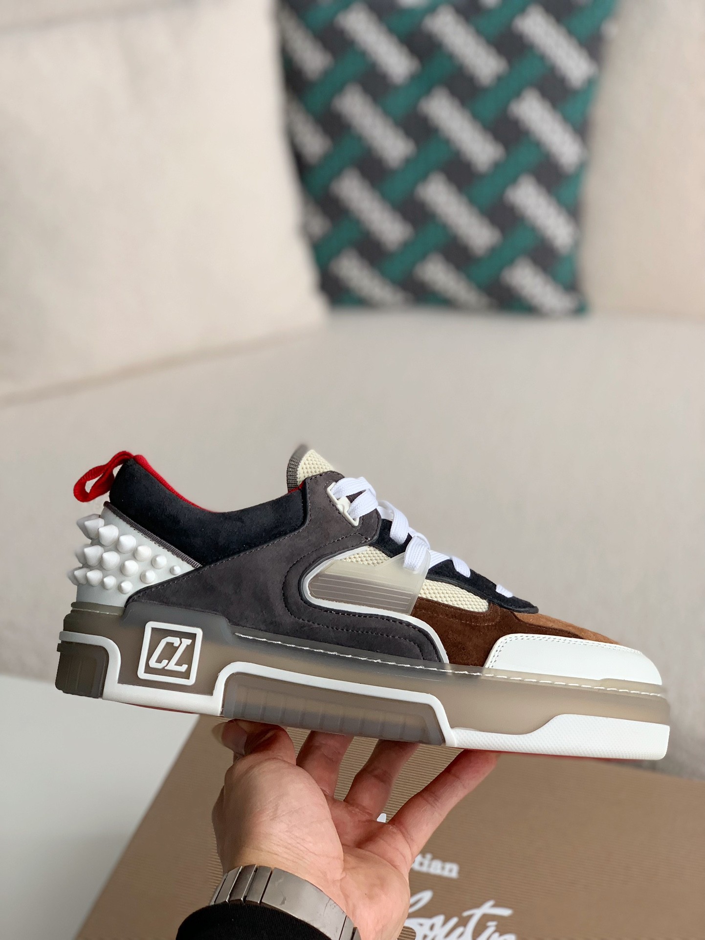 【#2077】Christian Louboutin Sneaker