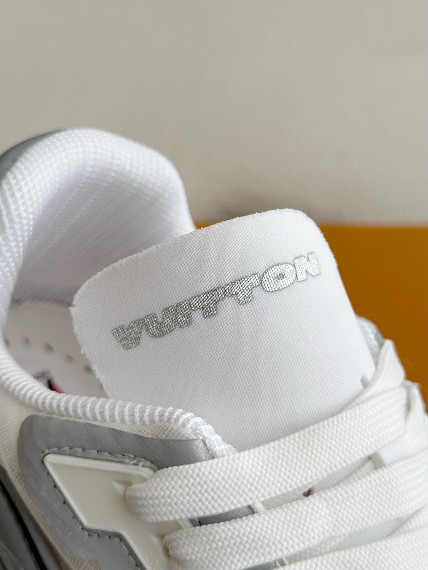 [#3836」 LOUIS VUITTON TRAINER CUP SNEAKERS