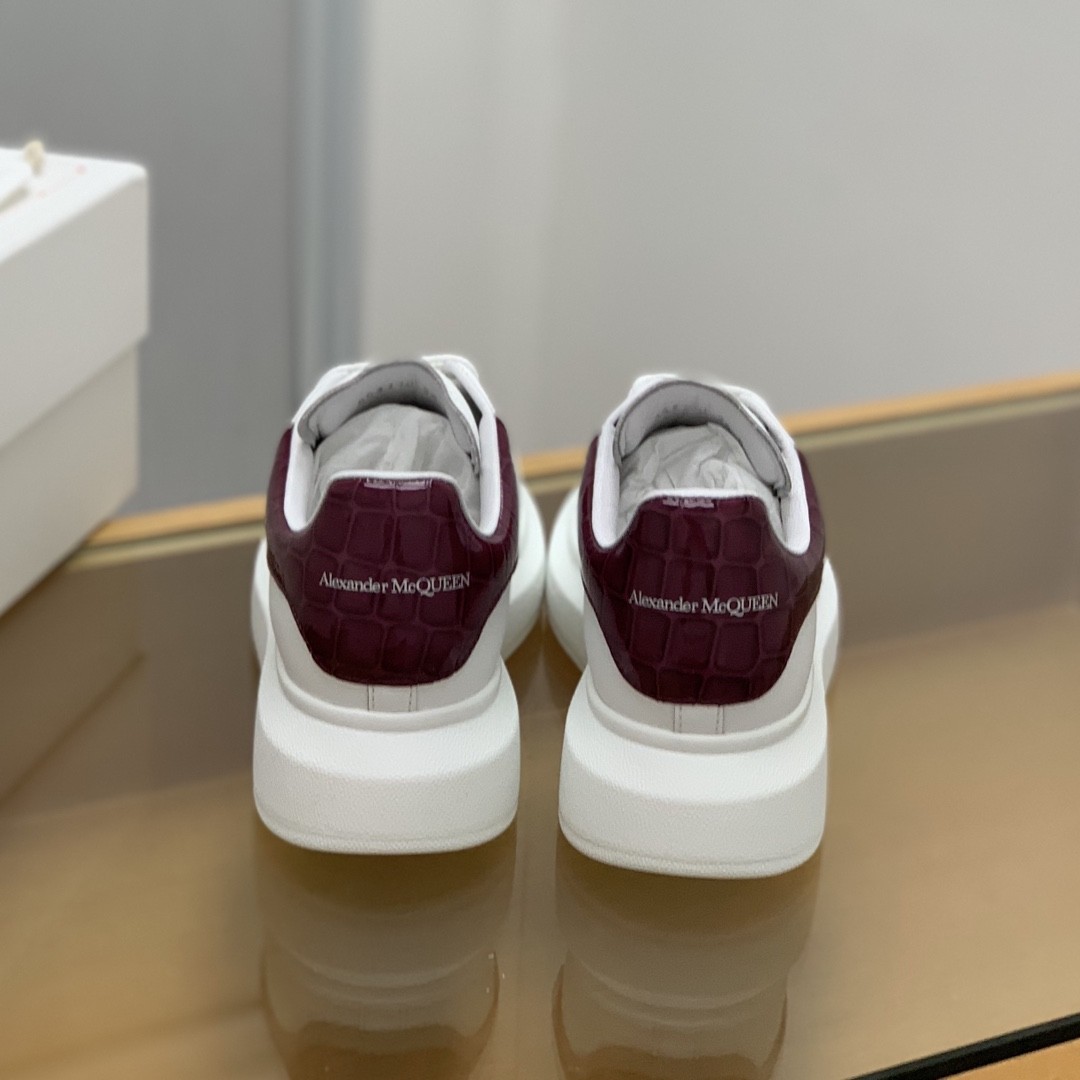 Alexander McQueen MQ Purple bead Stone graintail Sneakers