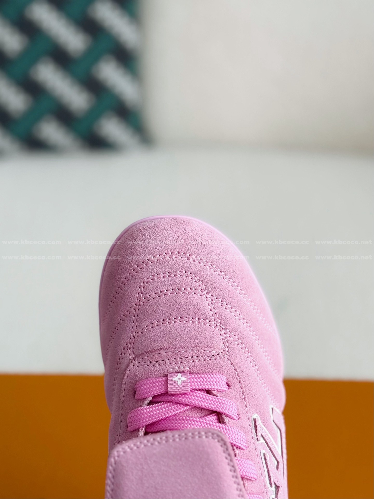 【#5872】 LOUIS VUITTON FOOTPRINTSOCCER CASUAL SHOES