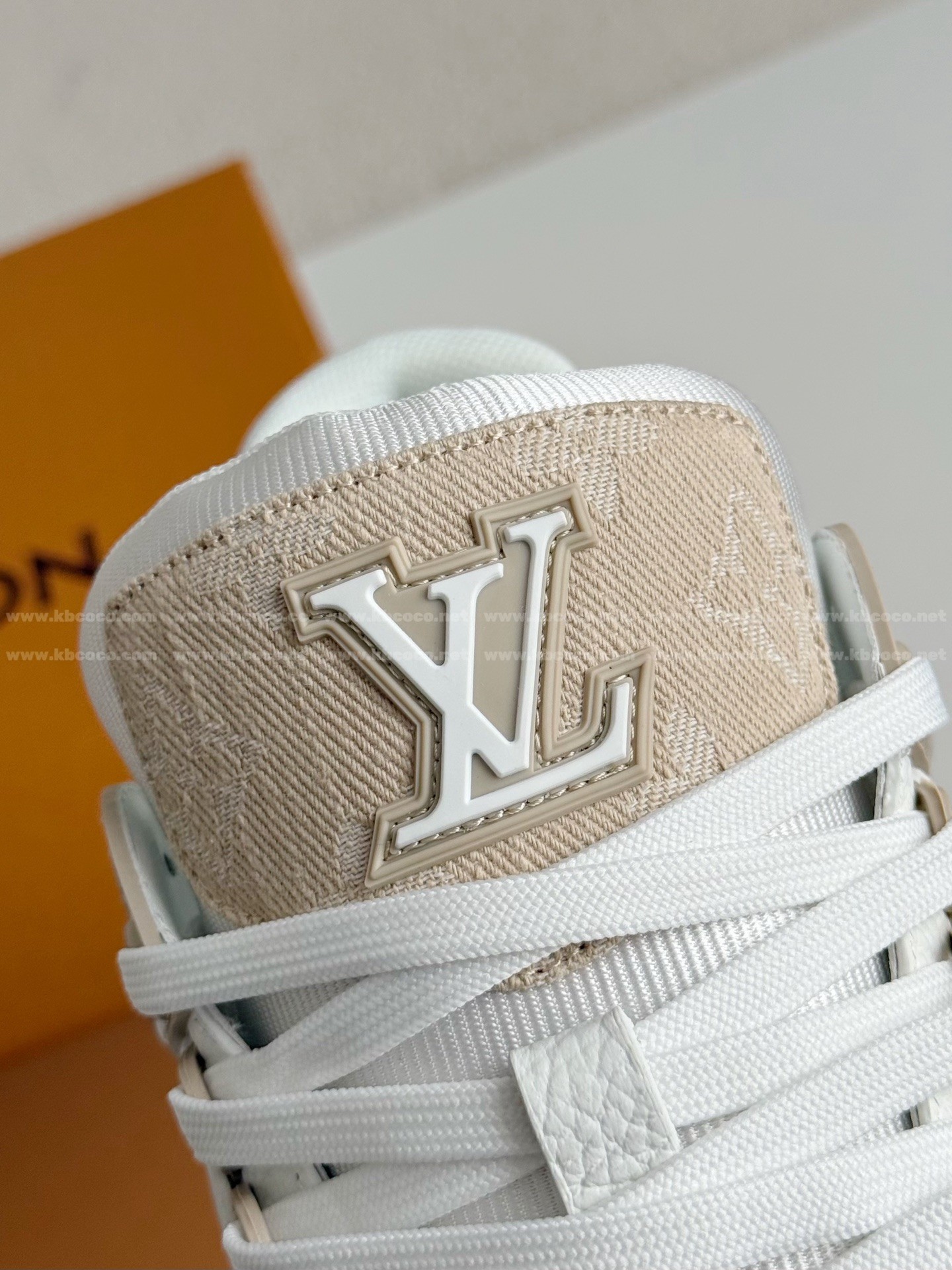 【#5754】 LOUIS VUITTON TRAINER SNEAKERS