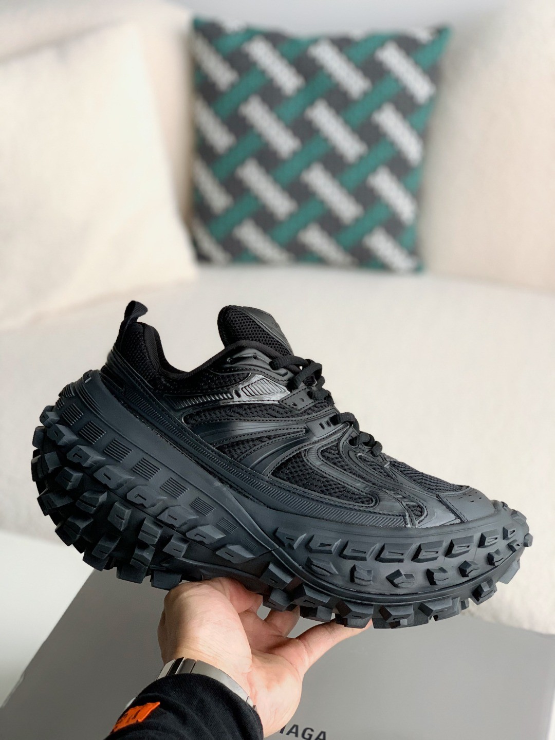 Balenciaga Bouncer Screw Sneakers