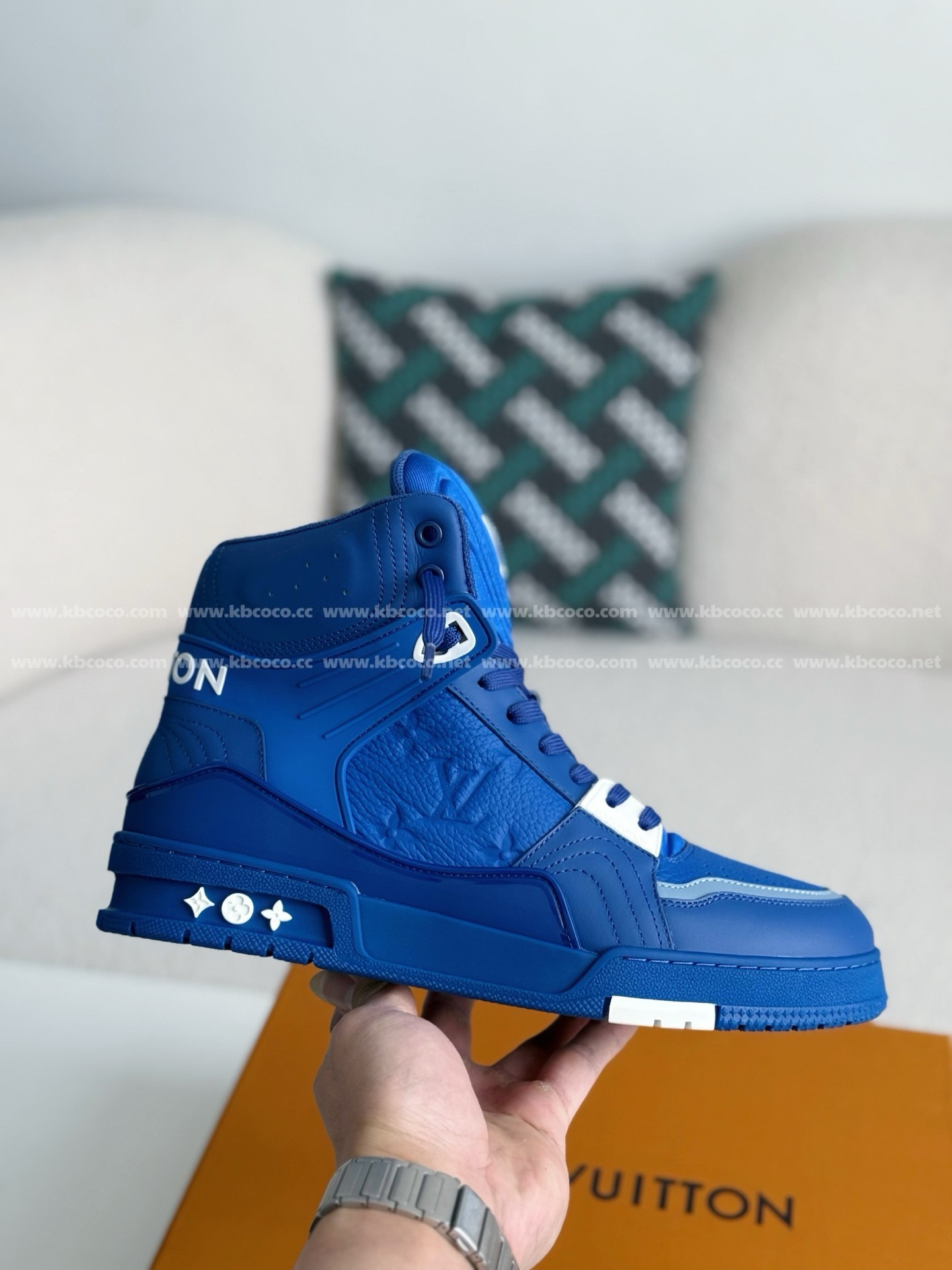 【#4628】 Louis Vuitton Trainers High-Top Plimsolls