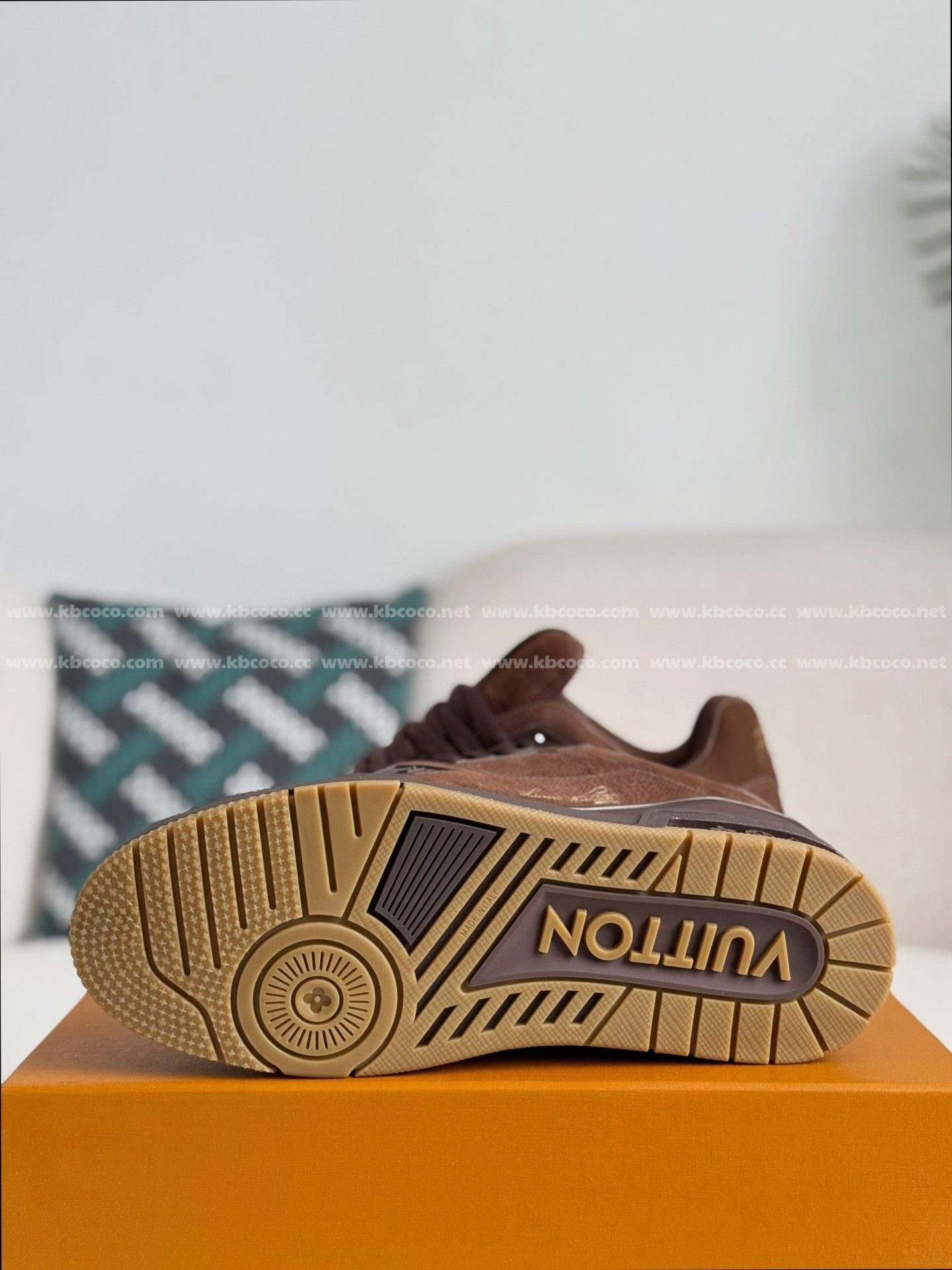 【#5074】 LOUIS VUITTON TRAINER SN EAKERS