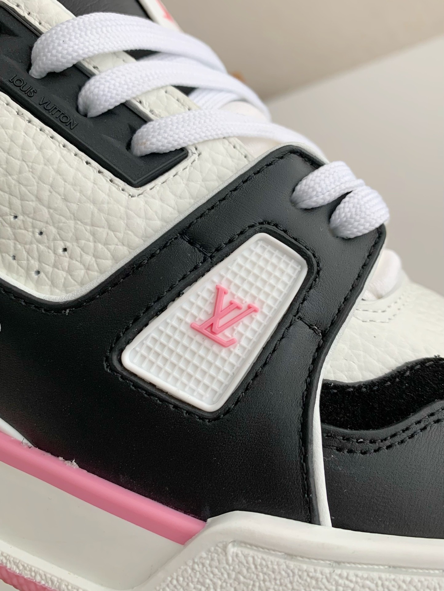 [#3721] LOUIS VUITTON TRAINER SNEAKERS