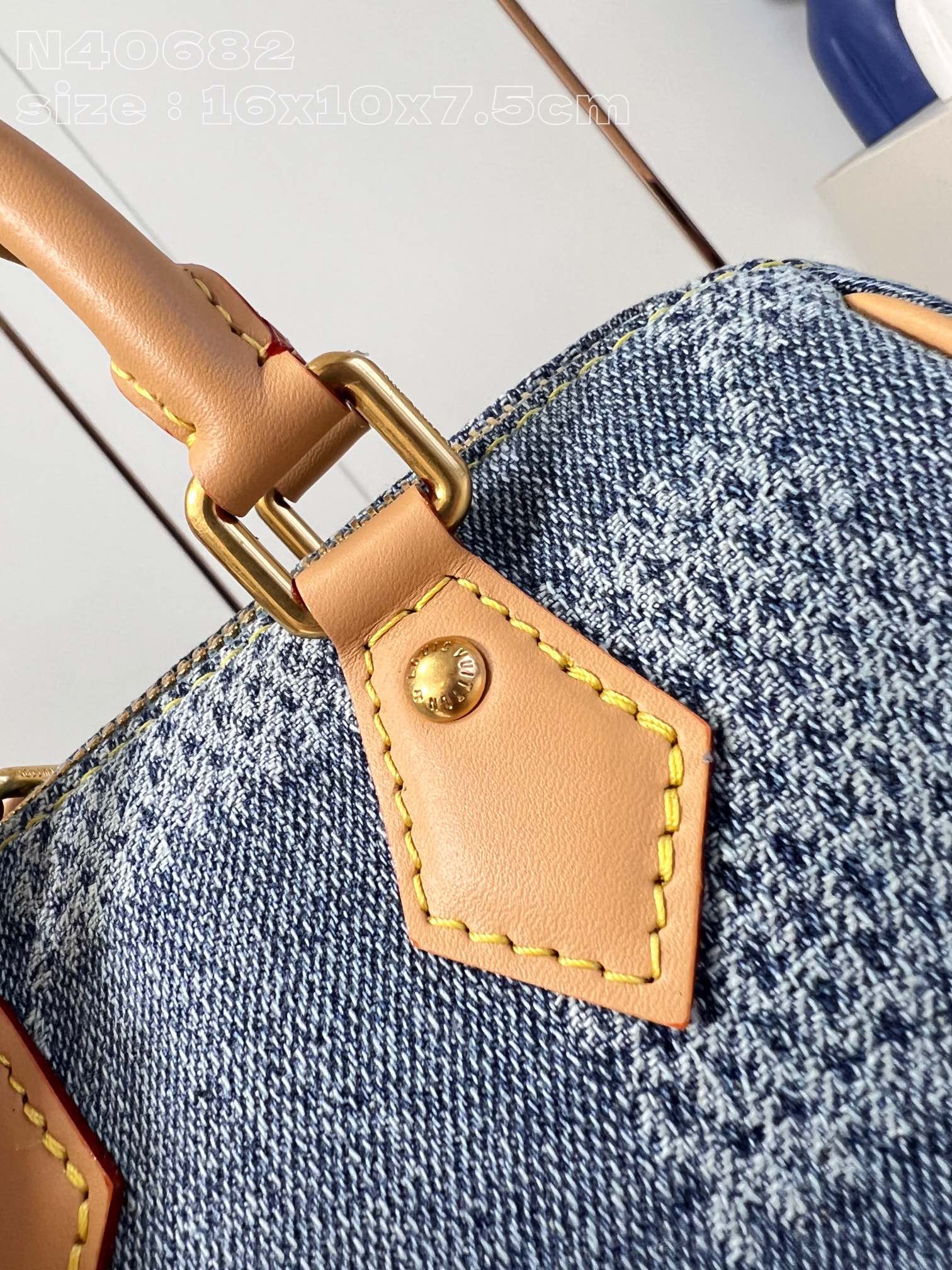 Louis Vuitton Speedy 18 Bandoulière handbag N40682，Top quality