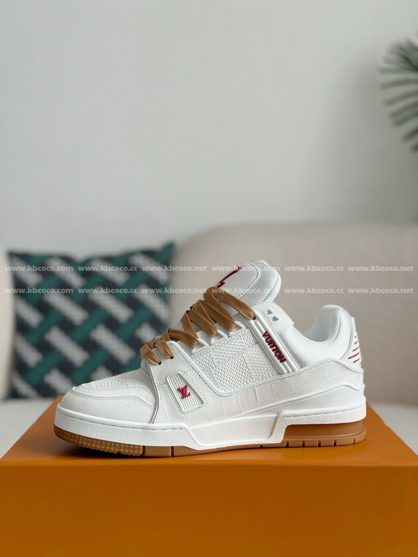 【#5366】 LOUIS VUITTON TRAINER SNEAKERS