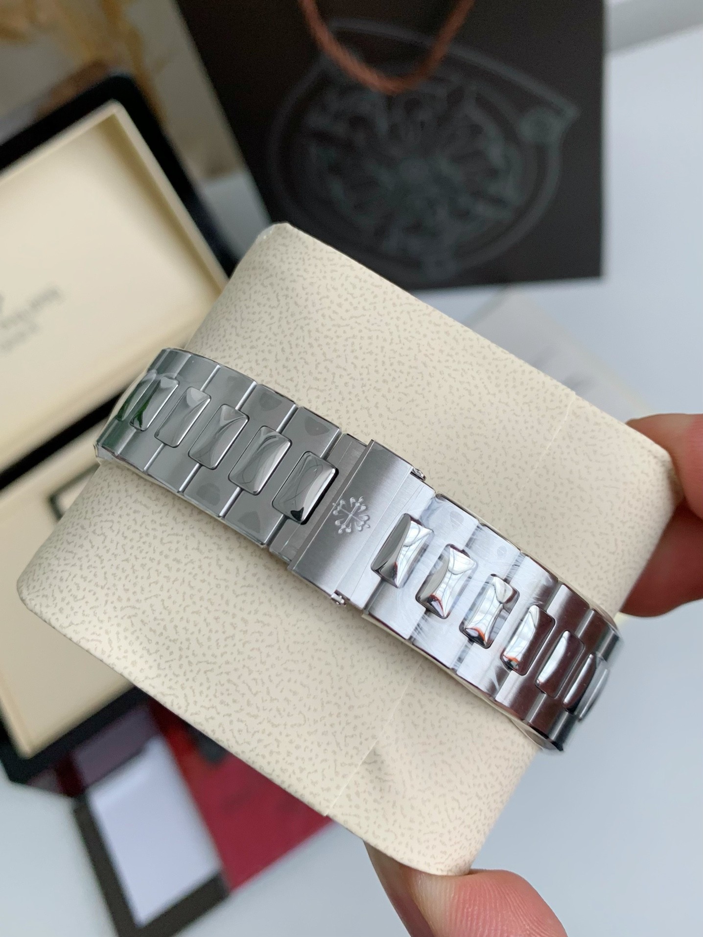 【#2550】 PATEK PHILIPPE 5726 serieswatch