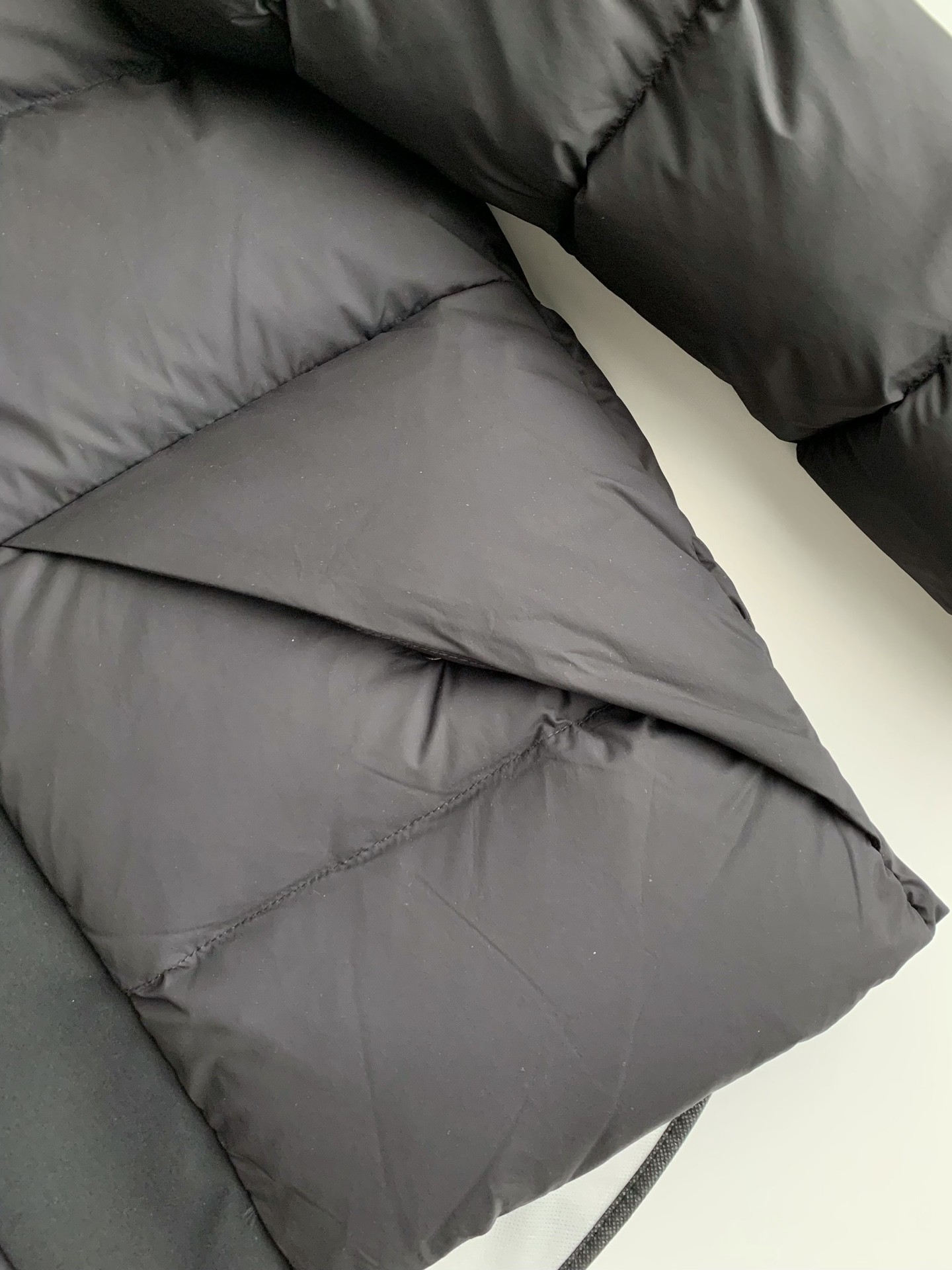 【#2345】Moncler Montbeliard down jacket