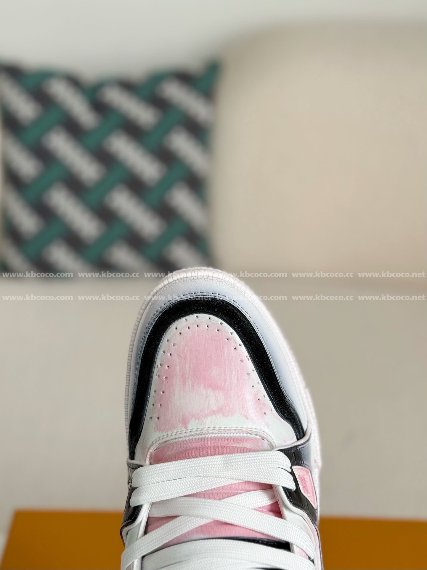 【#4491】 LOUIS VUITTON TRAINER SNEAKERS