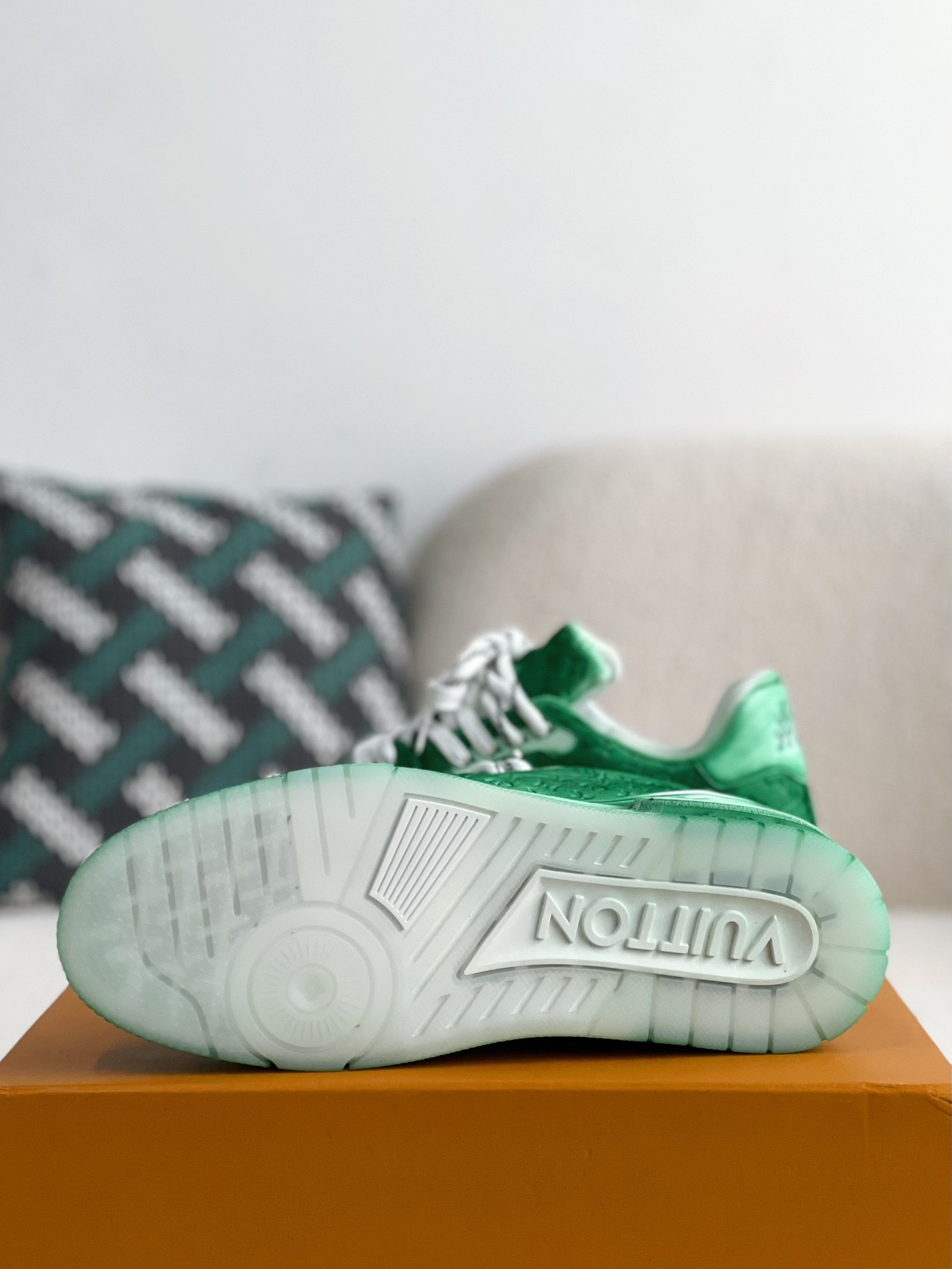 [#3564]LOUIS VUITTON TRAINER SNEAKERS