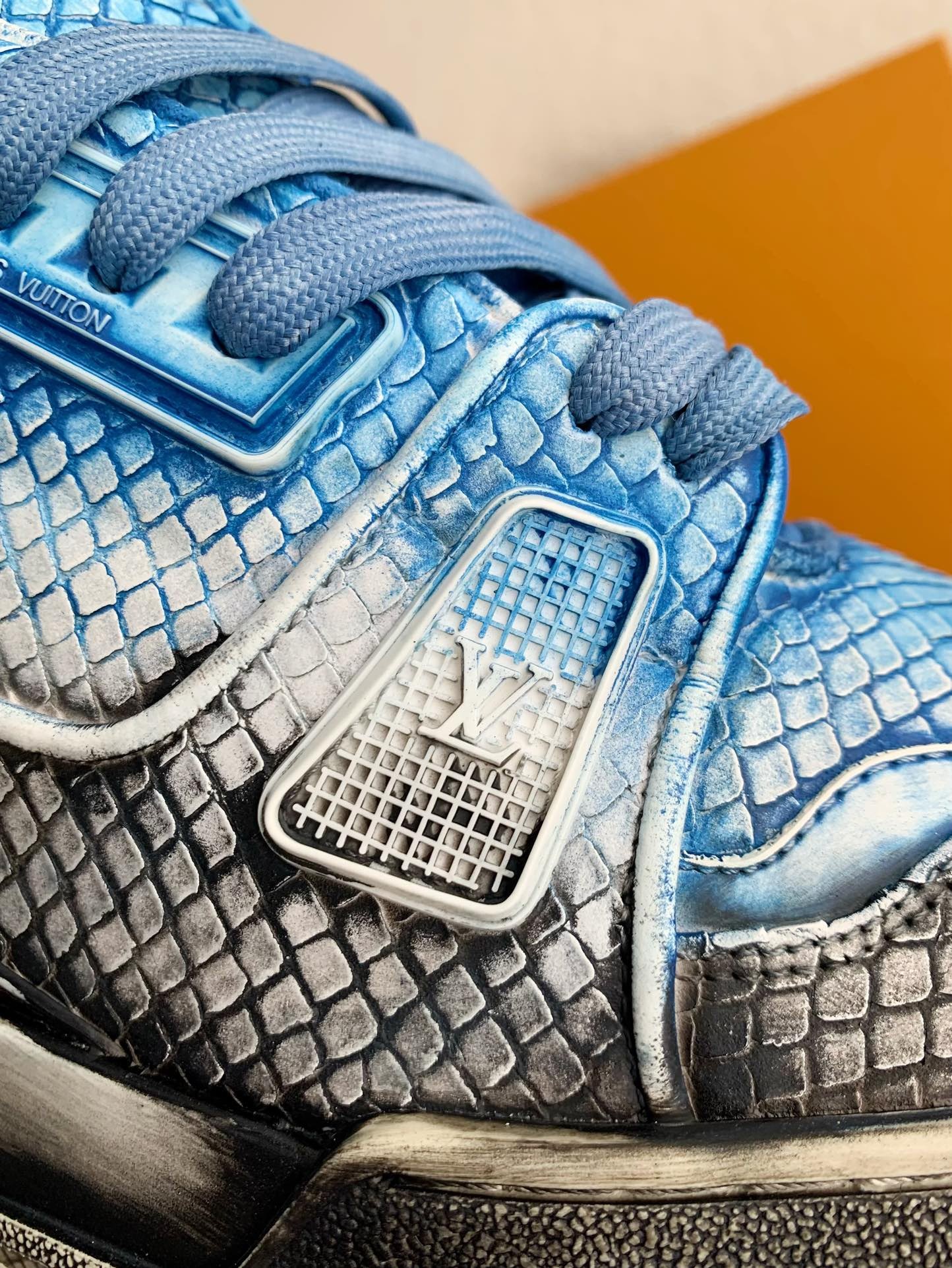 [#3314]LOUIS VUITTON TRAINER SNEAKERS