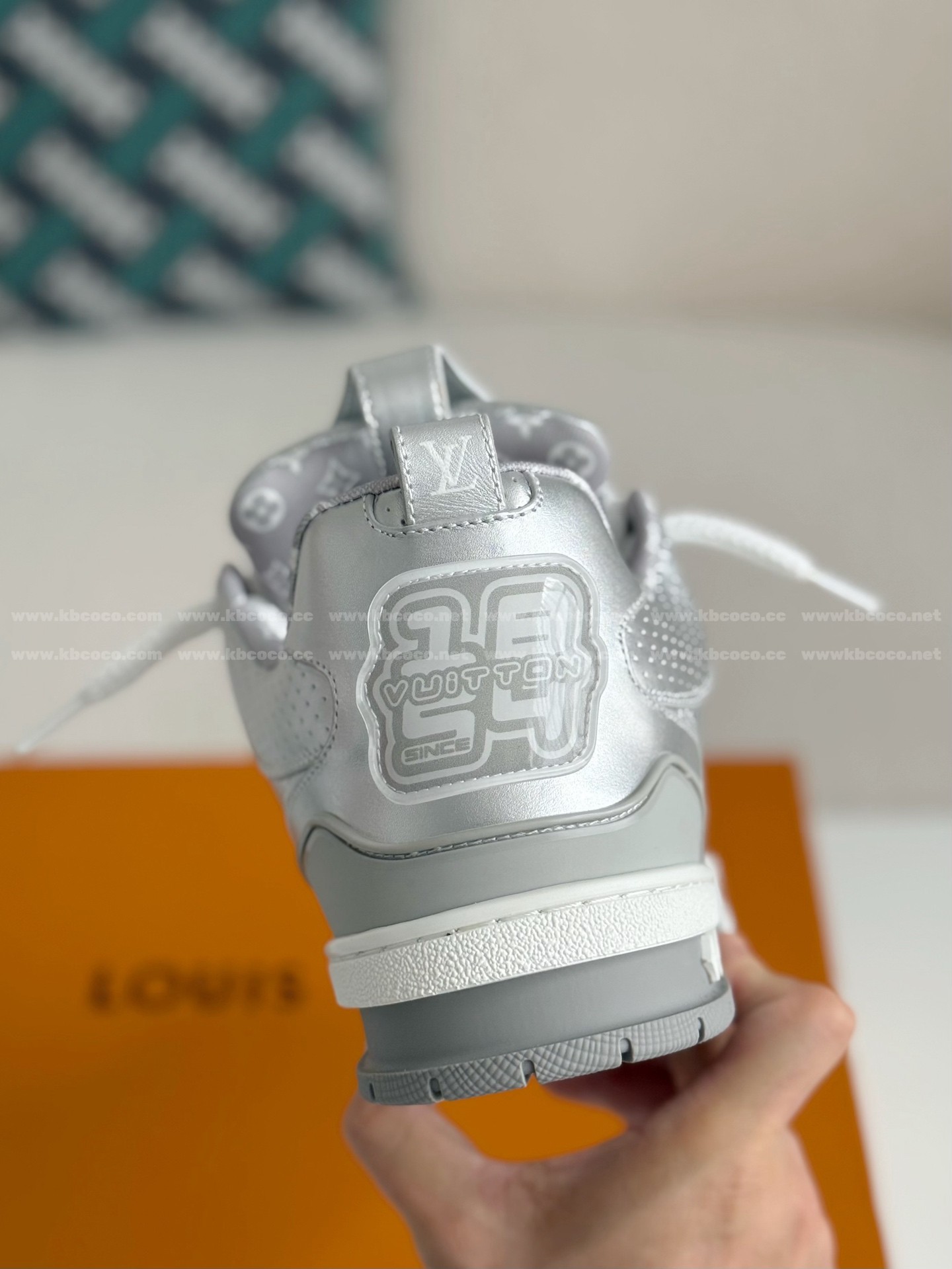 【#5645】 LOUIS VUITTON SKATE SNEAKERS