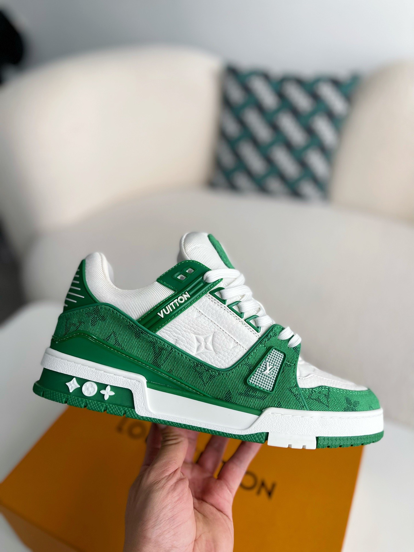 【#314】 LOUIS VUITTON TRAINER 1A8FN8 Sneakers