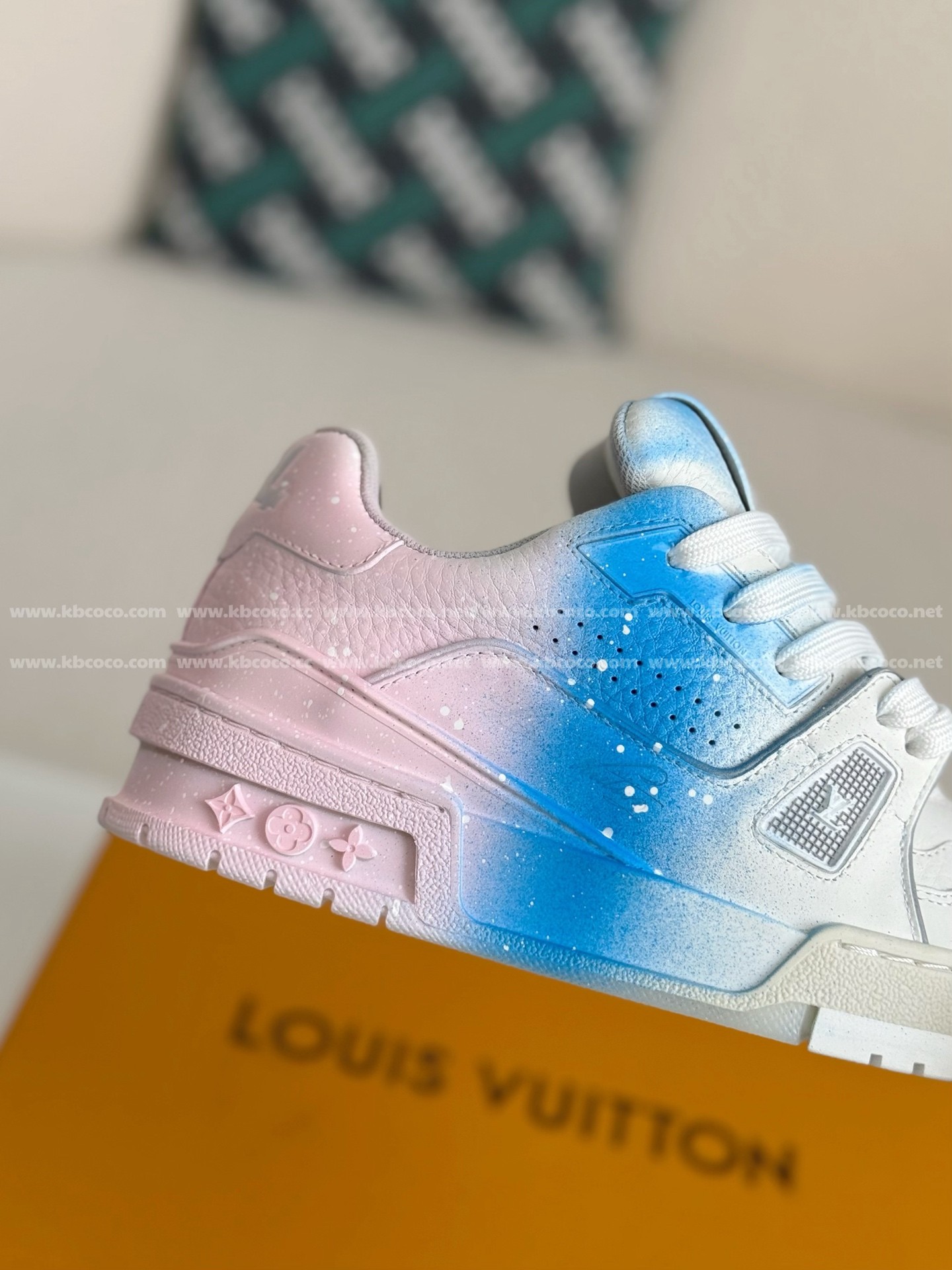 【#5199】 LOUIS VUITTON TRAINER SNEAKERS