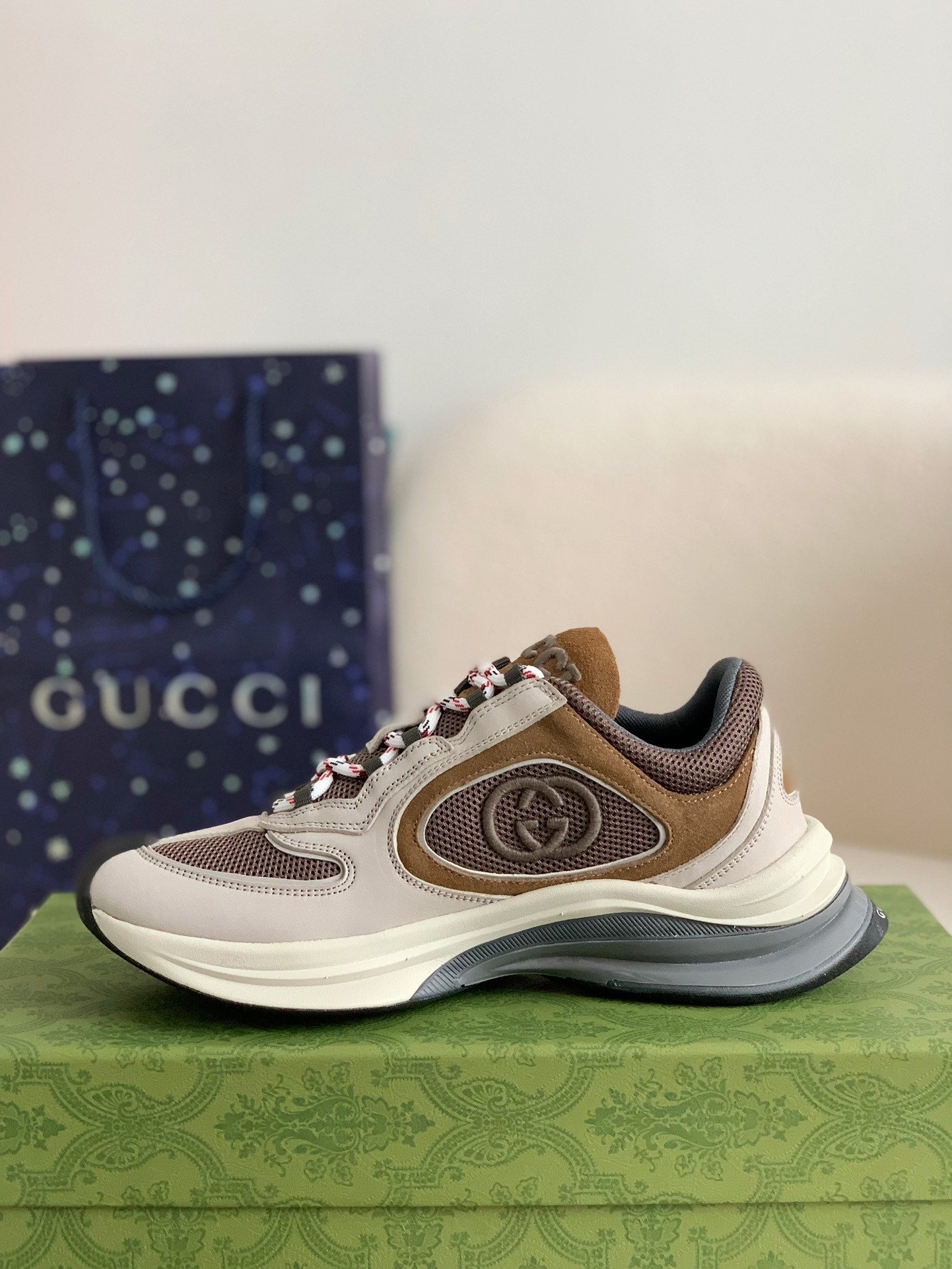 Gucci Retro Clunky Sneaker