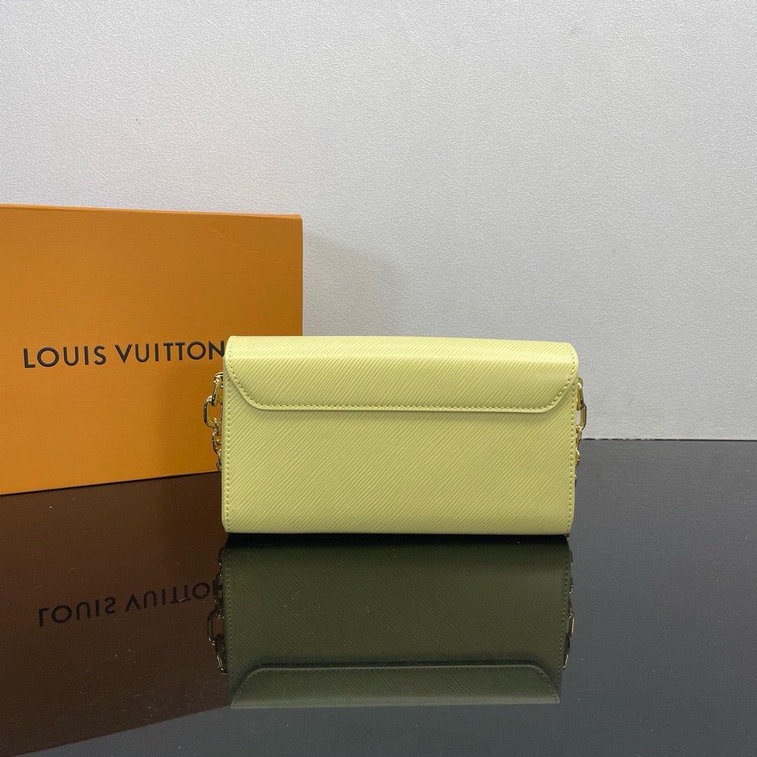 LOUIS VUITTON twist Shoulder bag/top quality M24566