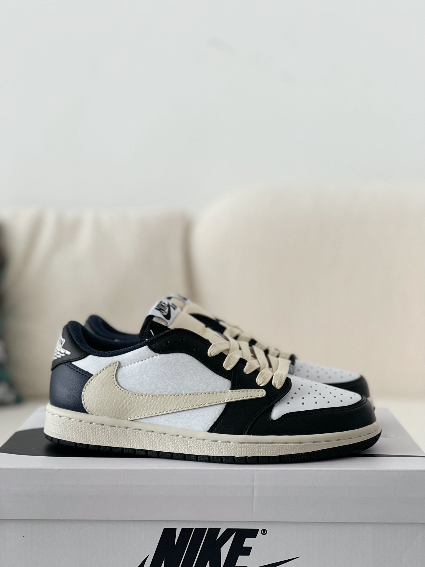 Nike AirJordan1 xTravisScott AJ Low
