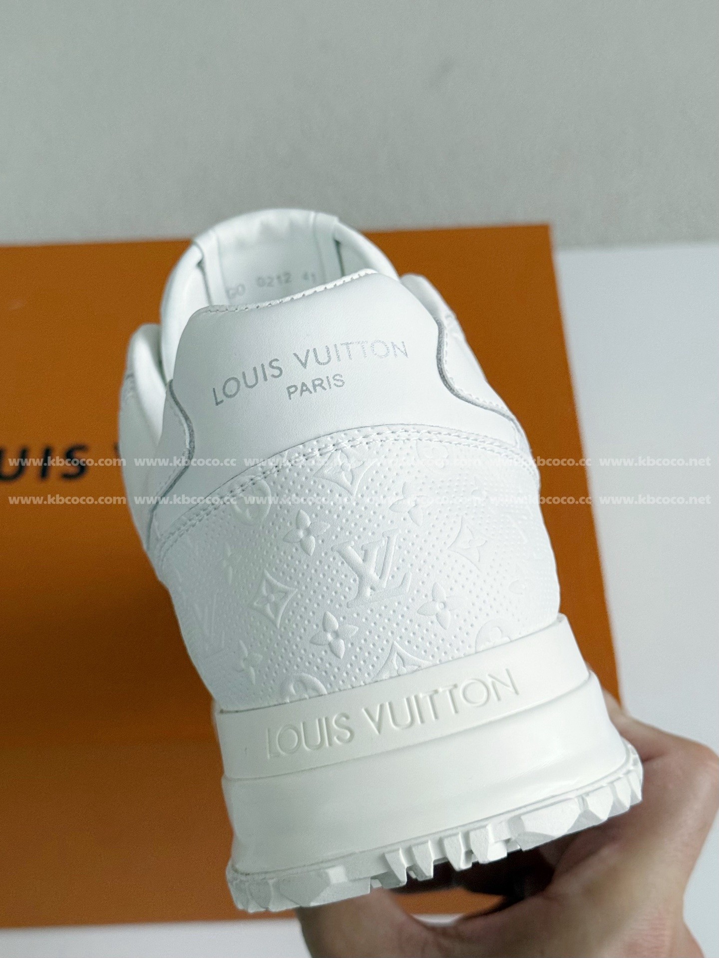 【#5392】 LOUIS VUITTON RUN AWAYCASUAL SHOES