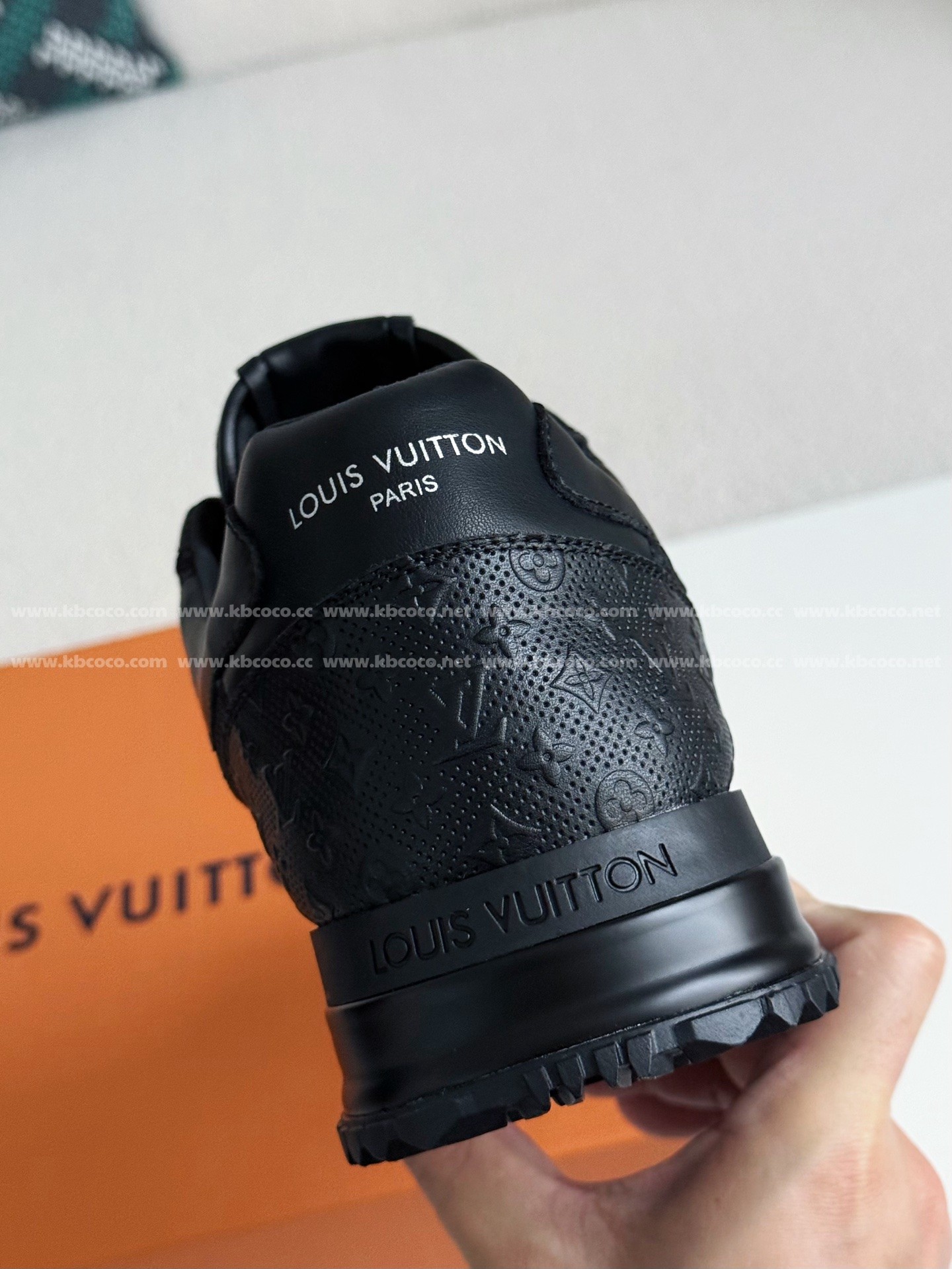 【#5391】 LOUIS VUITTON RUN AWAYCASUAL SHOES