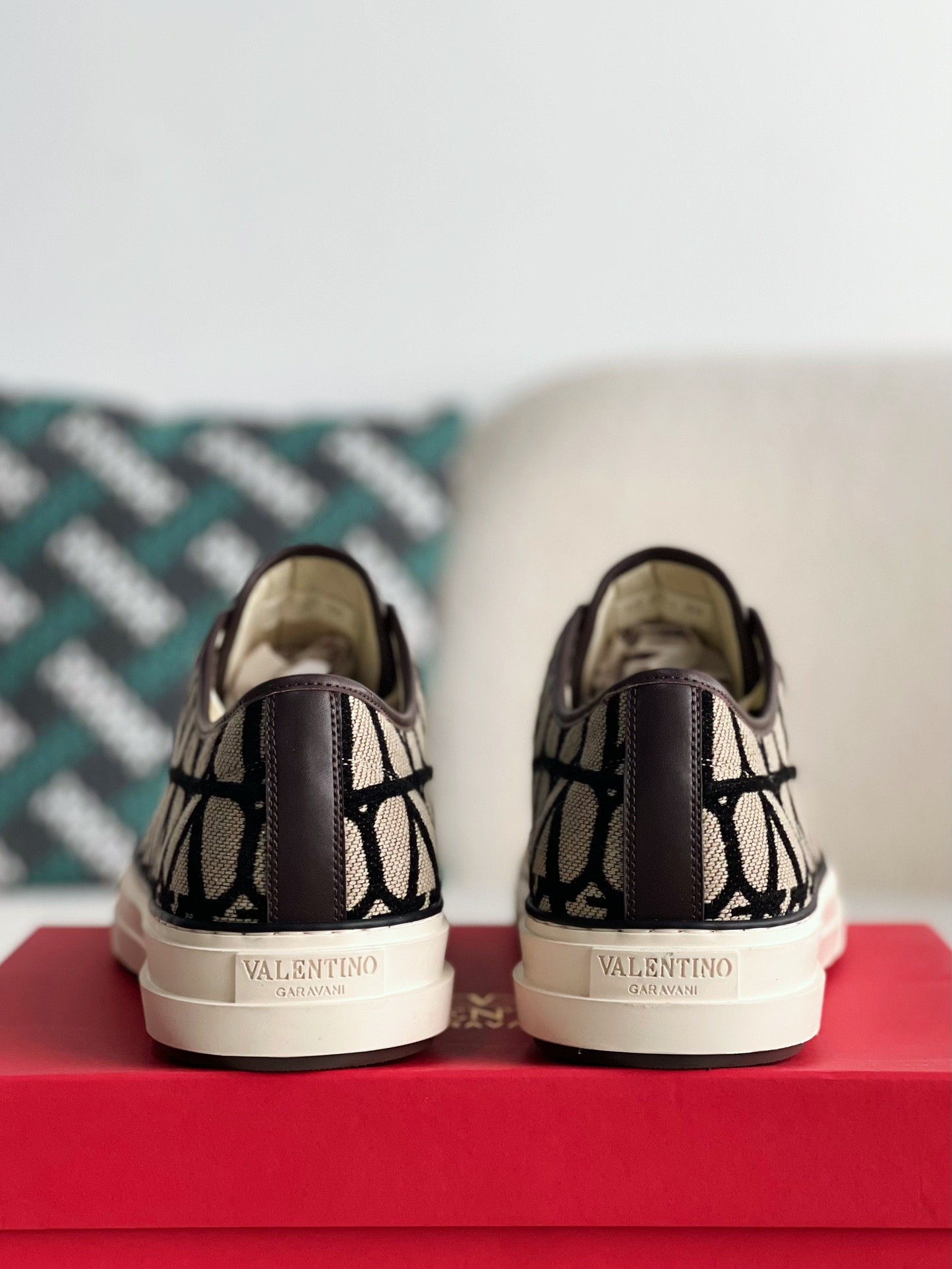 Valentino Sneakers