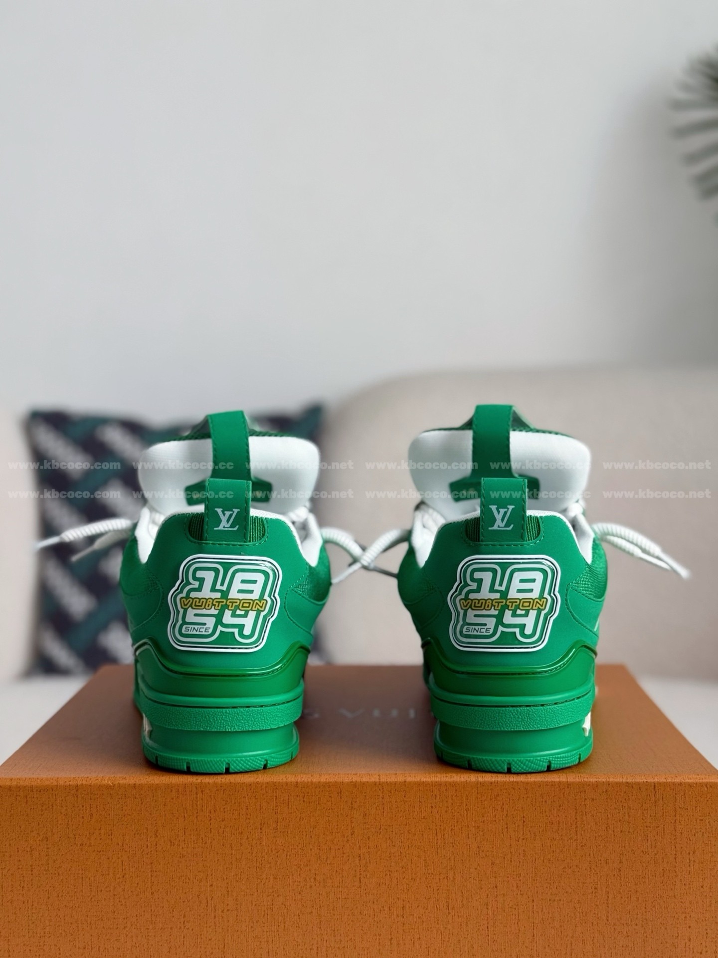 【#5694】 LOUIS VUITTON SKATE SNEAKERS